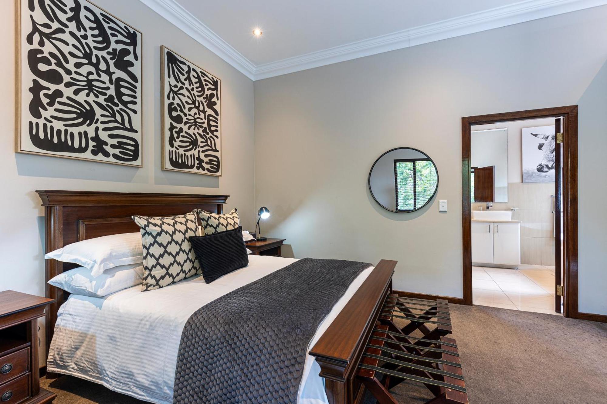 Double Room,1572688496:JPEG