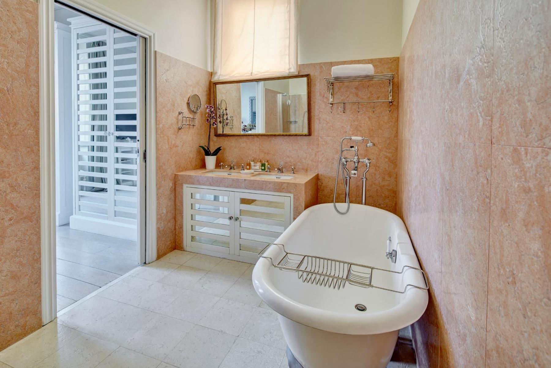 Executive Junior Suite