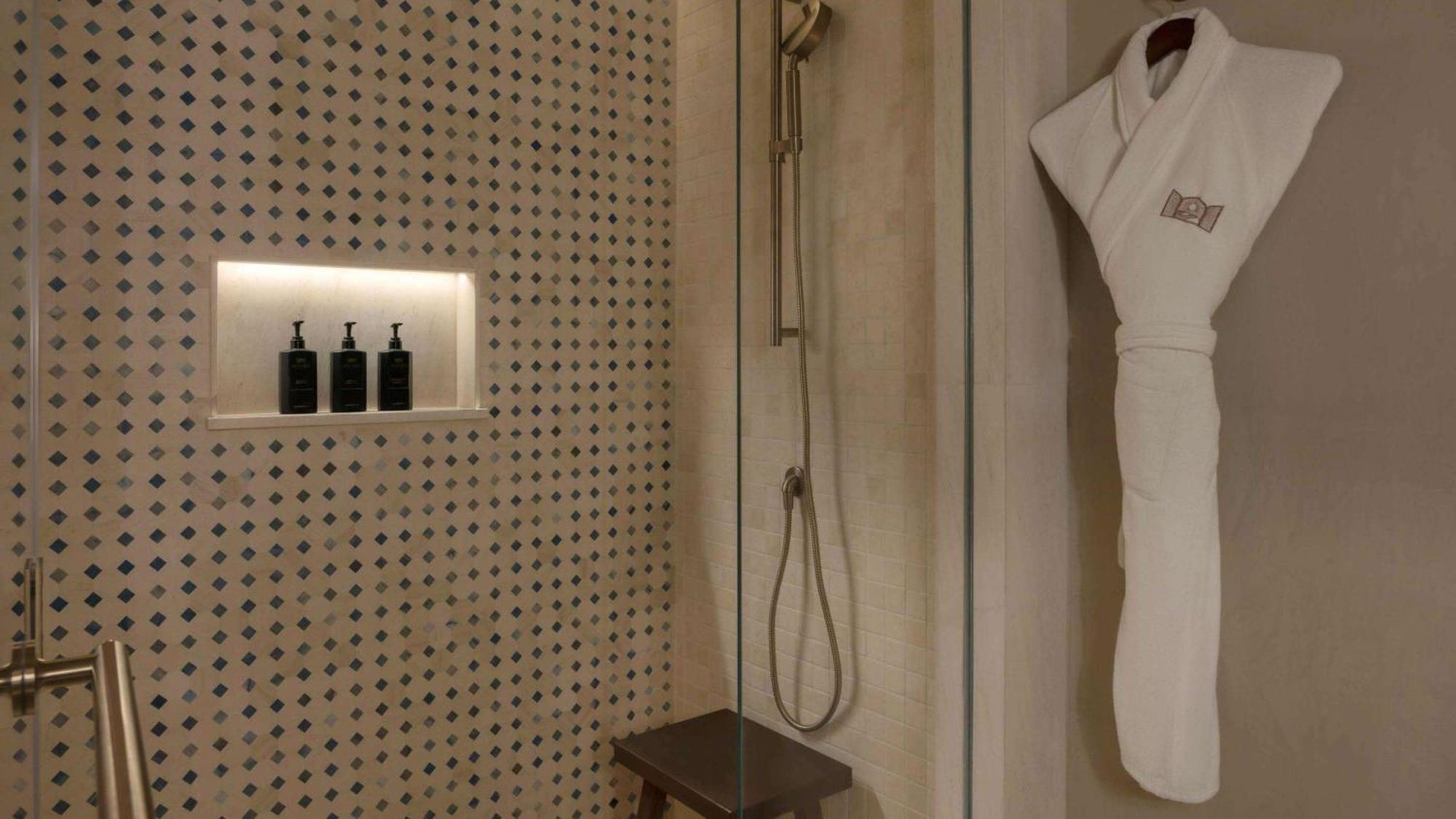 Deluxe Kamer met Kingsize Bed en Uitzicht op de Woestijn