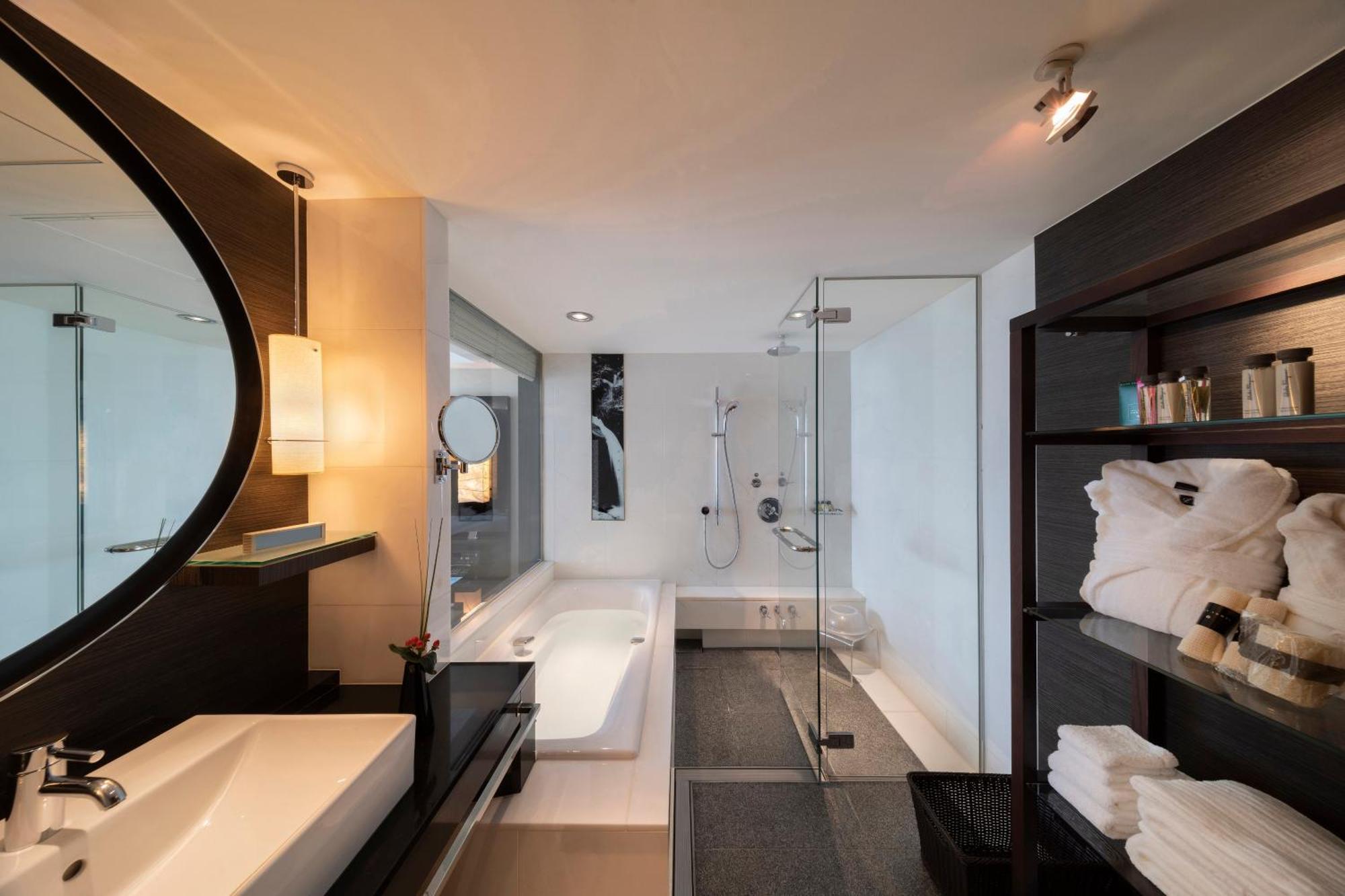 EXECUTIVE HOUSE ZEN Deluxe Double Room Club Lounge Access Non-Smoking 45sqm