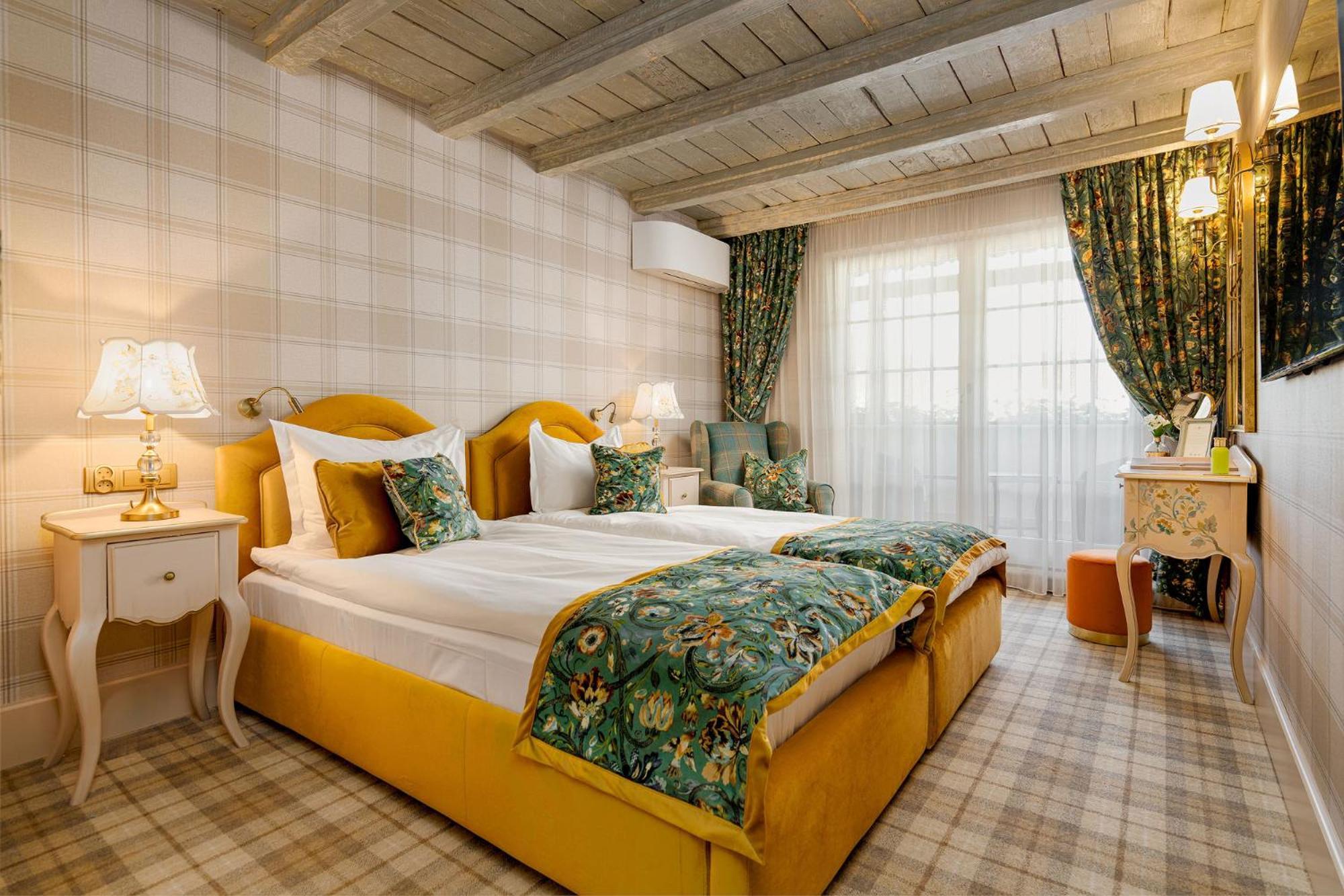 Twin Room with Balcony,1576820771:JPEG