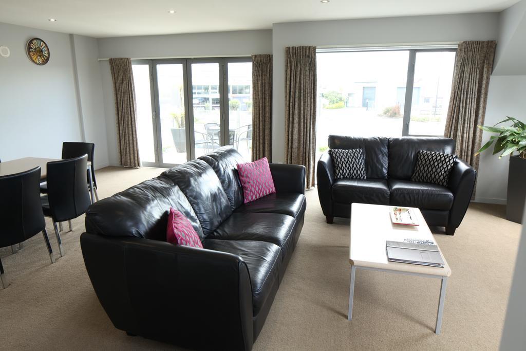 Three-Bedroom Apartment Penthouse