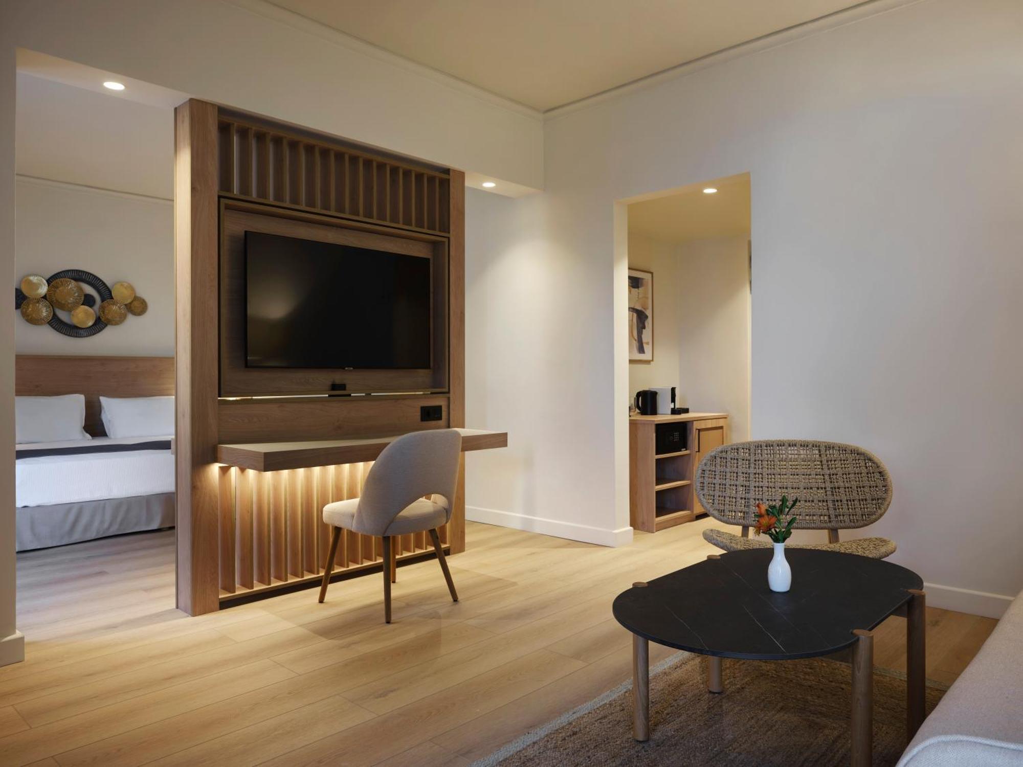 Family Suite Limited Sea View (Open Plan),1578367238:JPEG