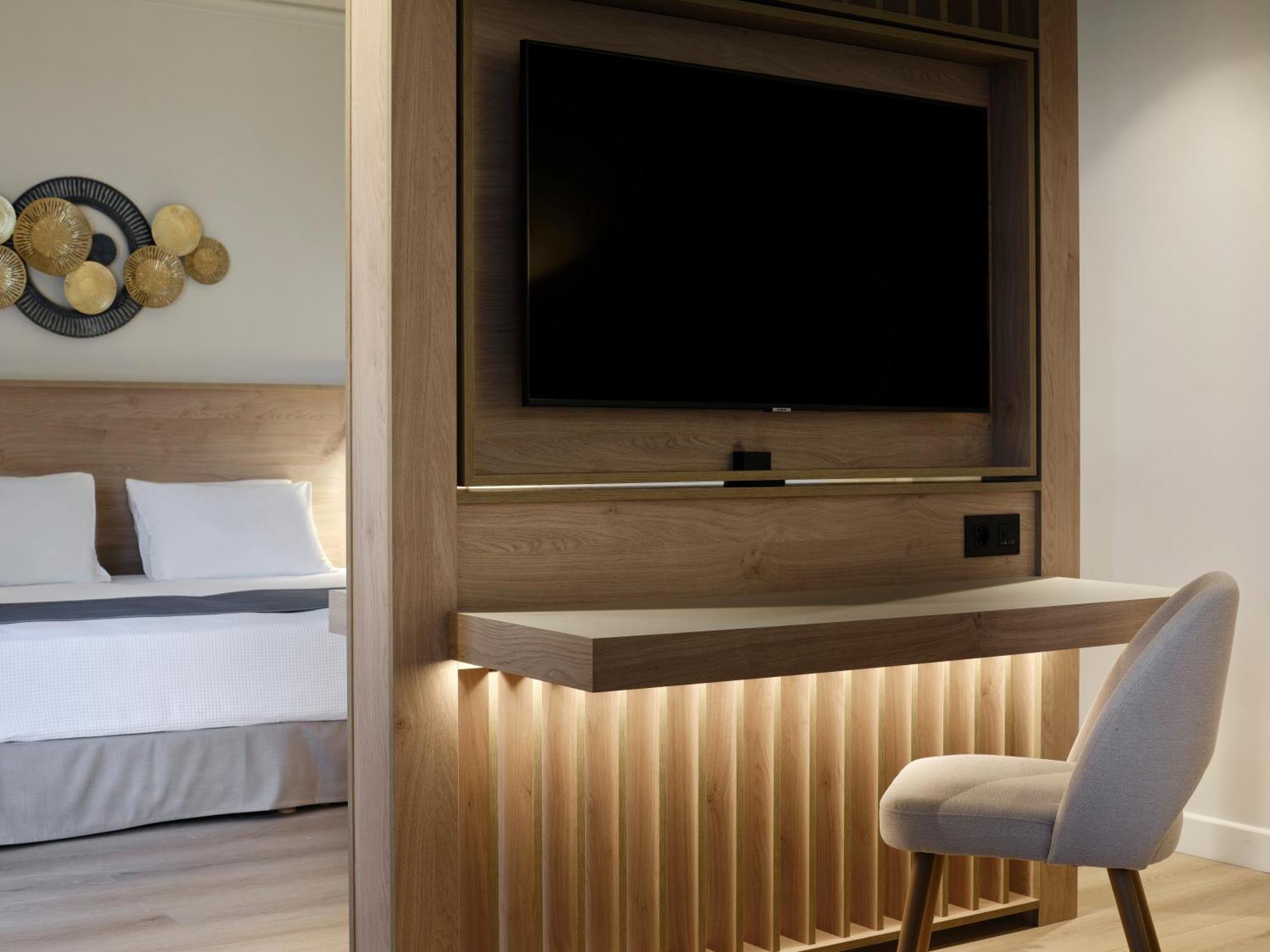 Family Suite Inland View (Open Plan),1578367241:JPEG