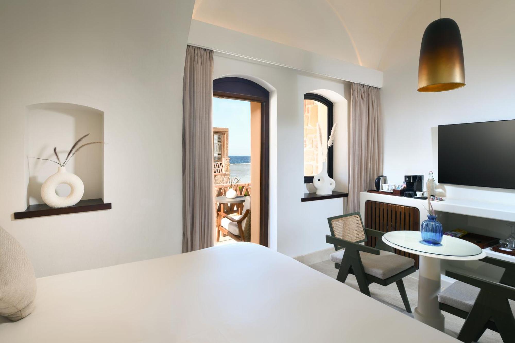 Queen Room with Partial Sea View