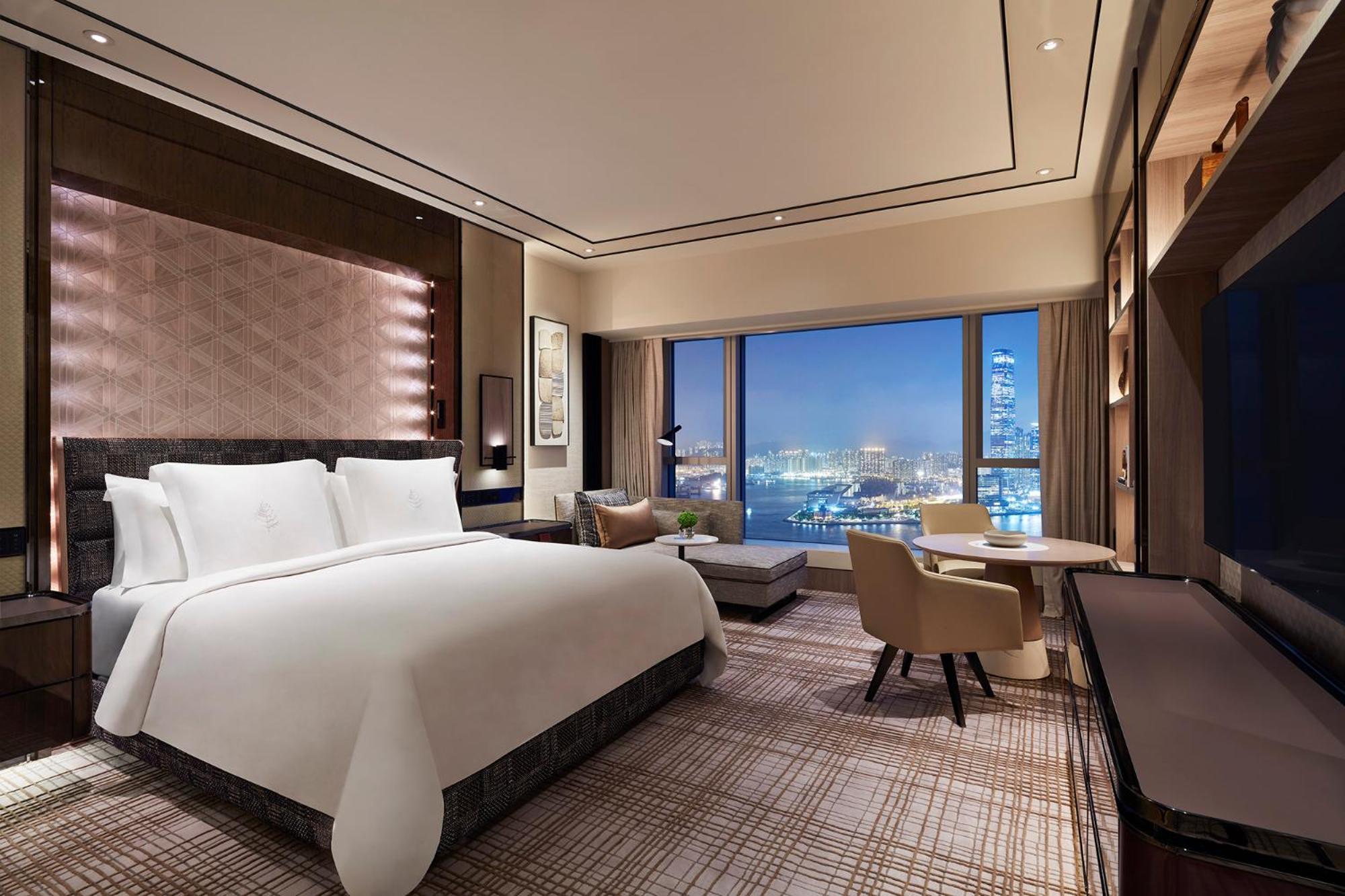 Deluxe Harbour-View Room King