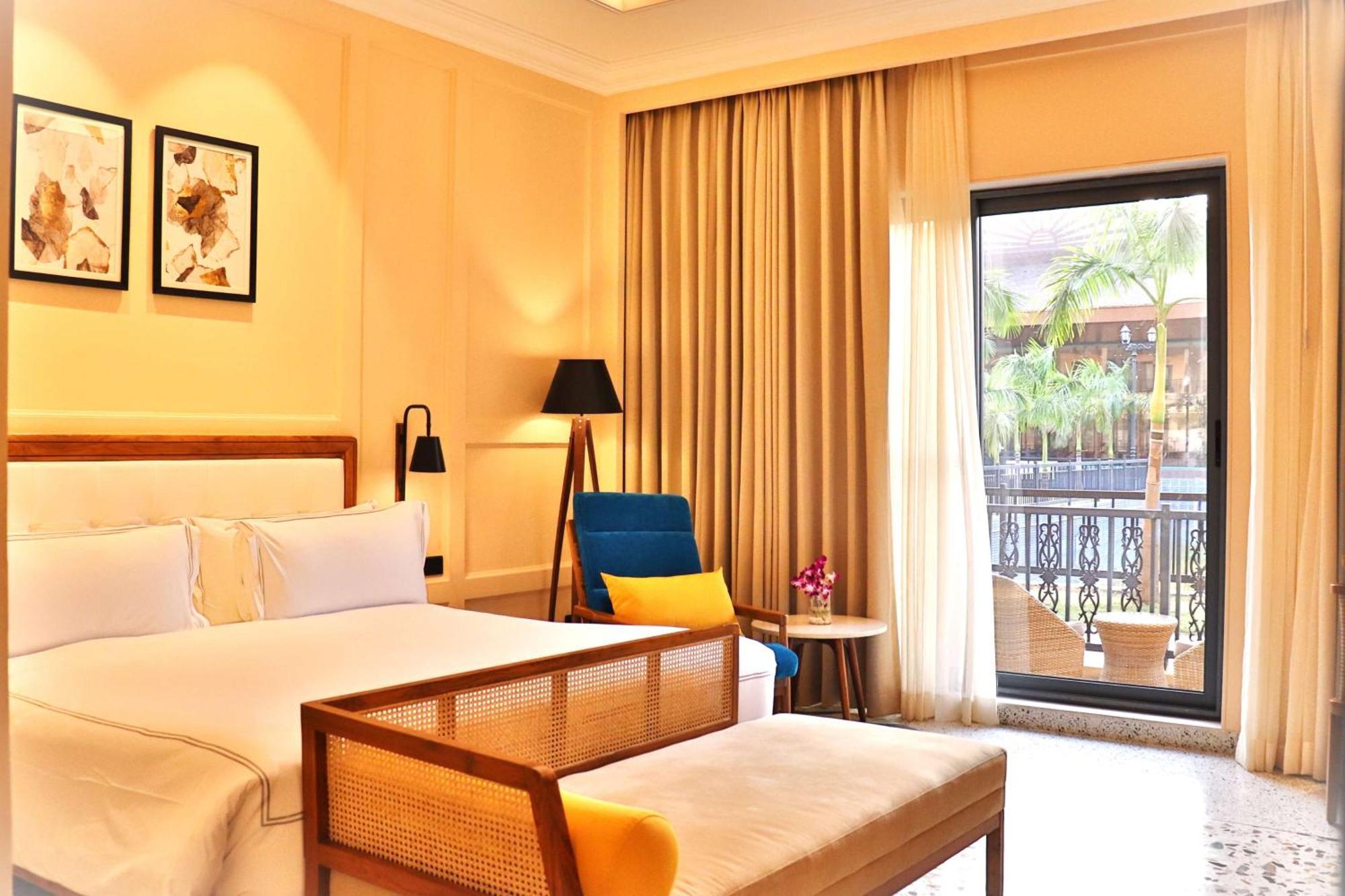 Executive Room with Balcony,1580224984:JPEG