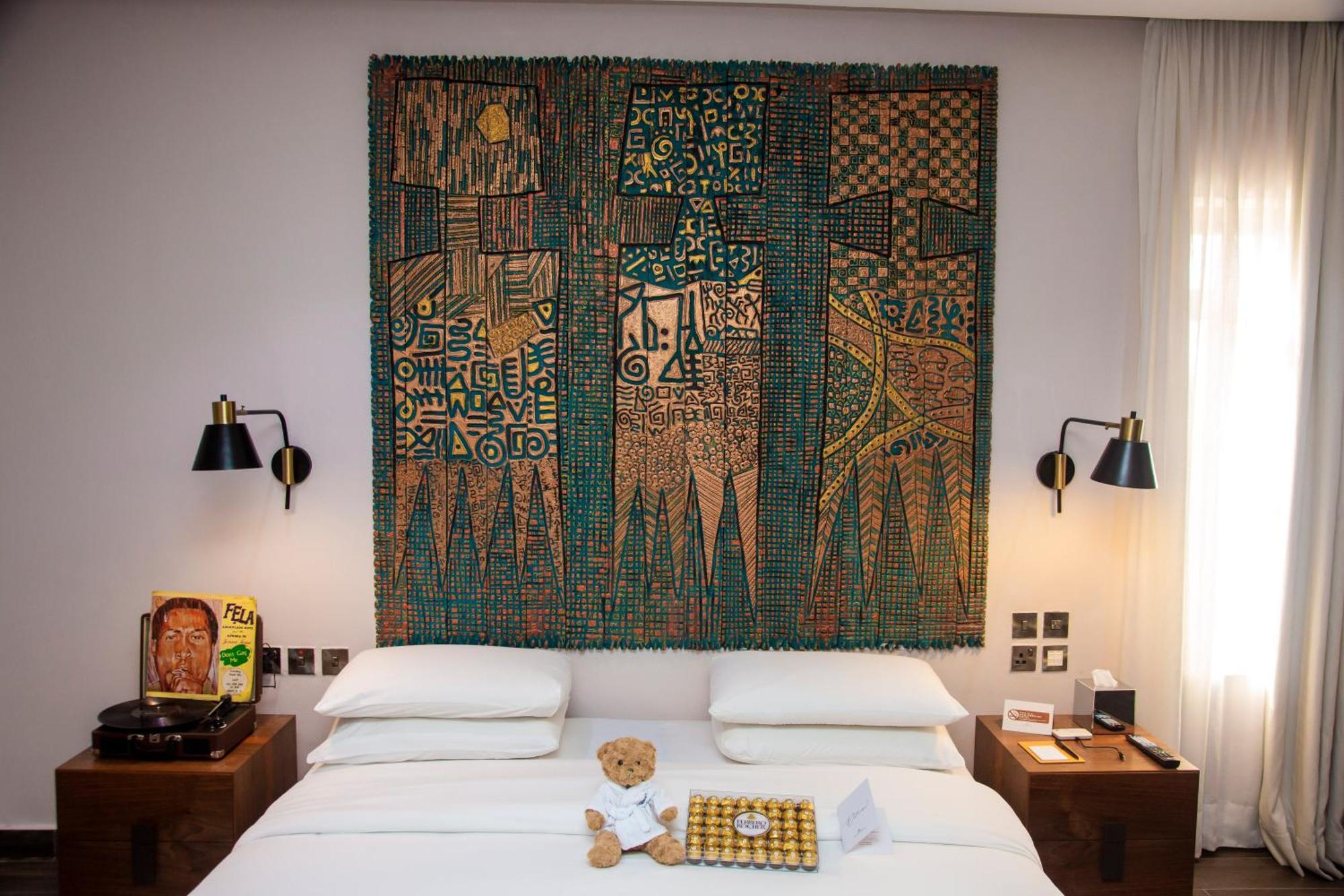 Deluxe Suite