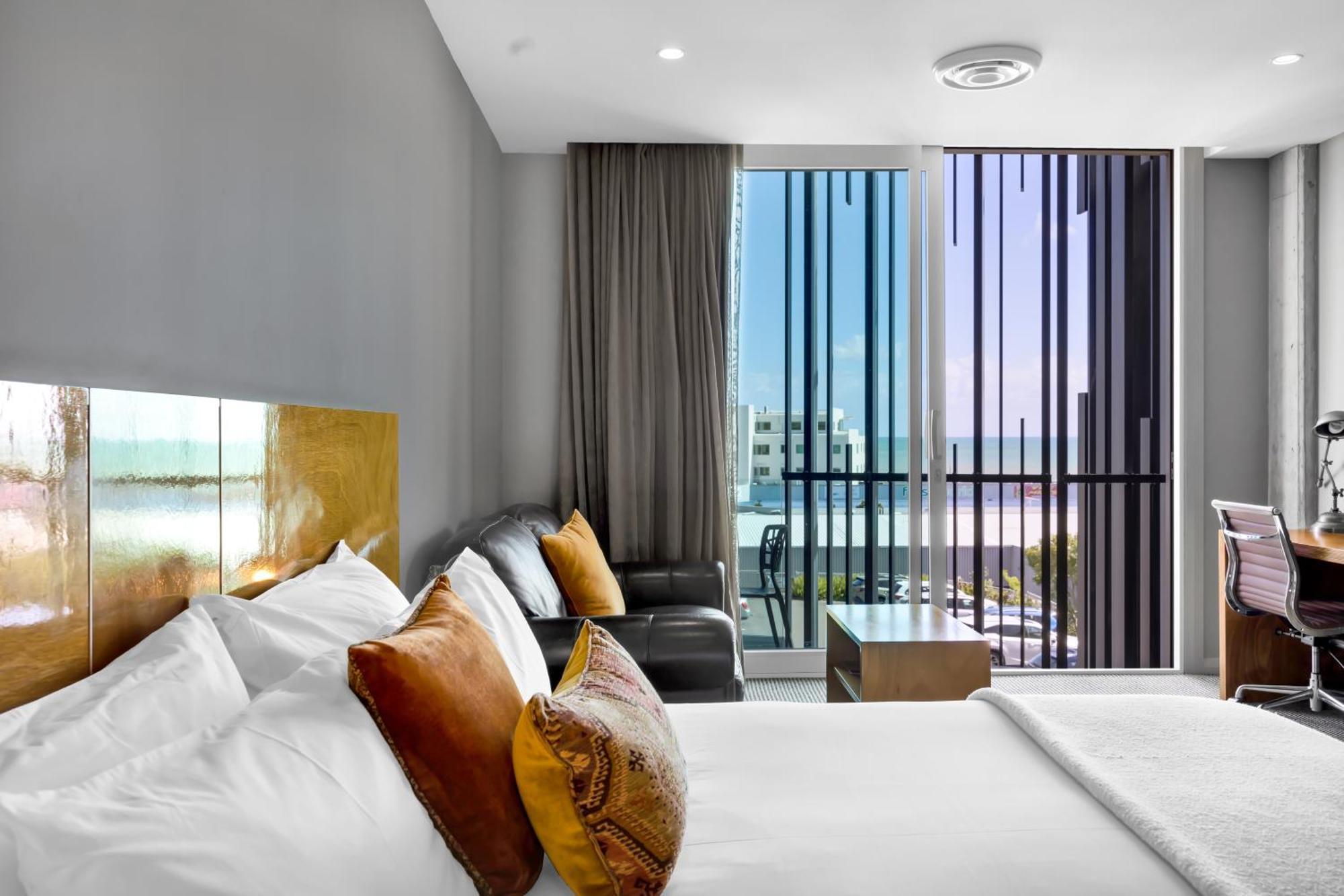 Premium Suite