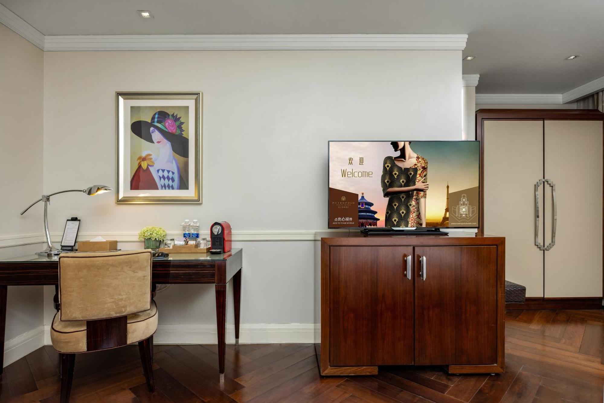 Standard King Room