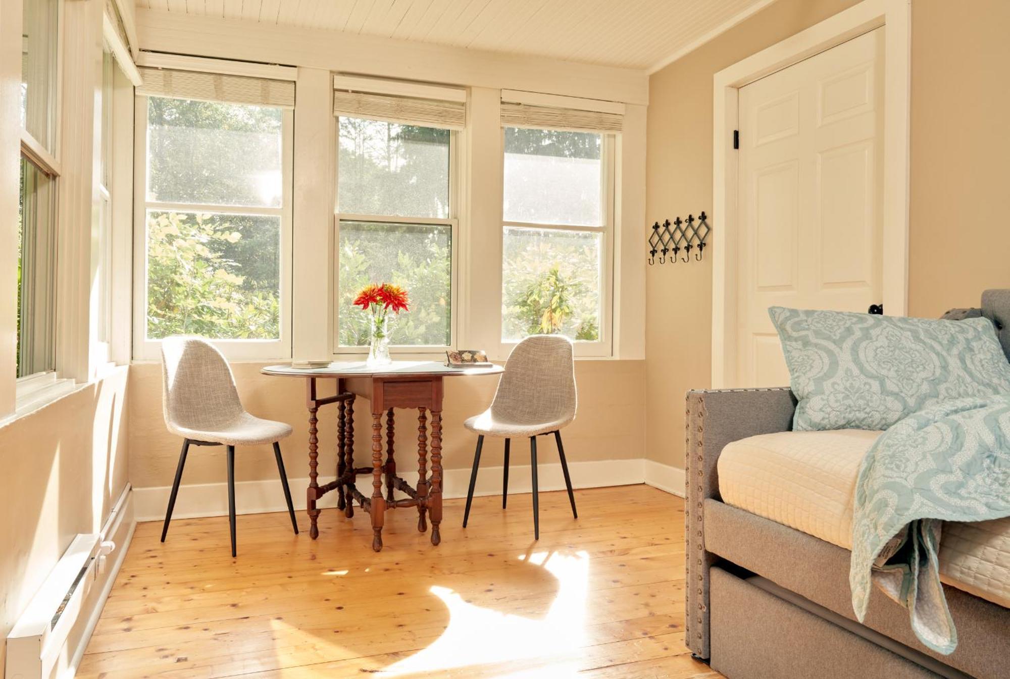 Two-Bedroom Suite with Spa Bath- Ironwood