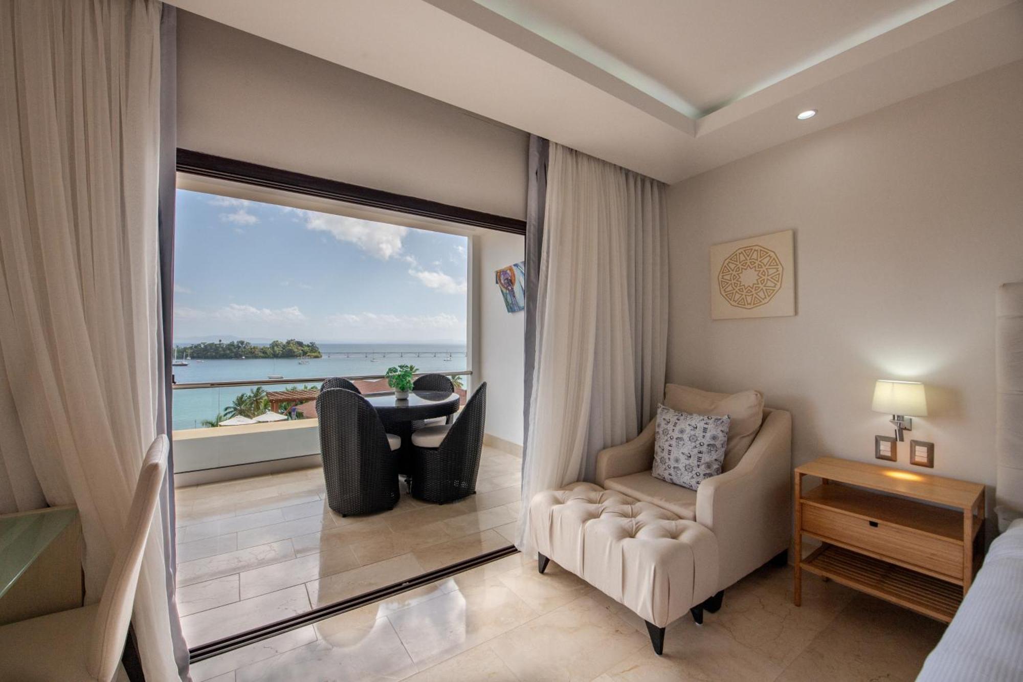One Bedroom Premium Ocean View,1584881547:JPEG