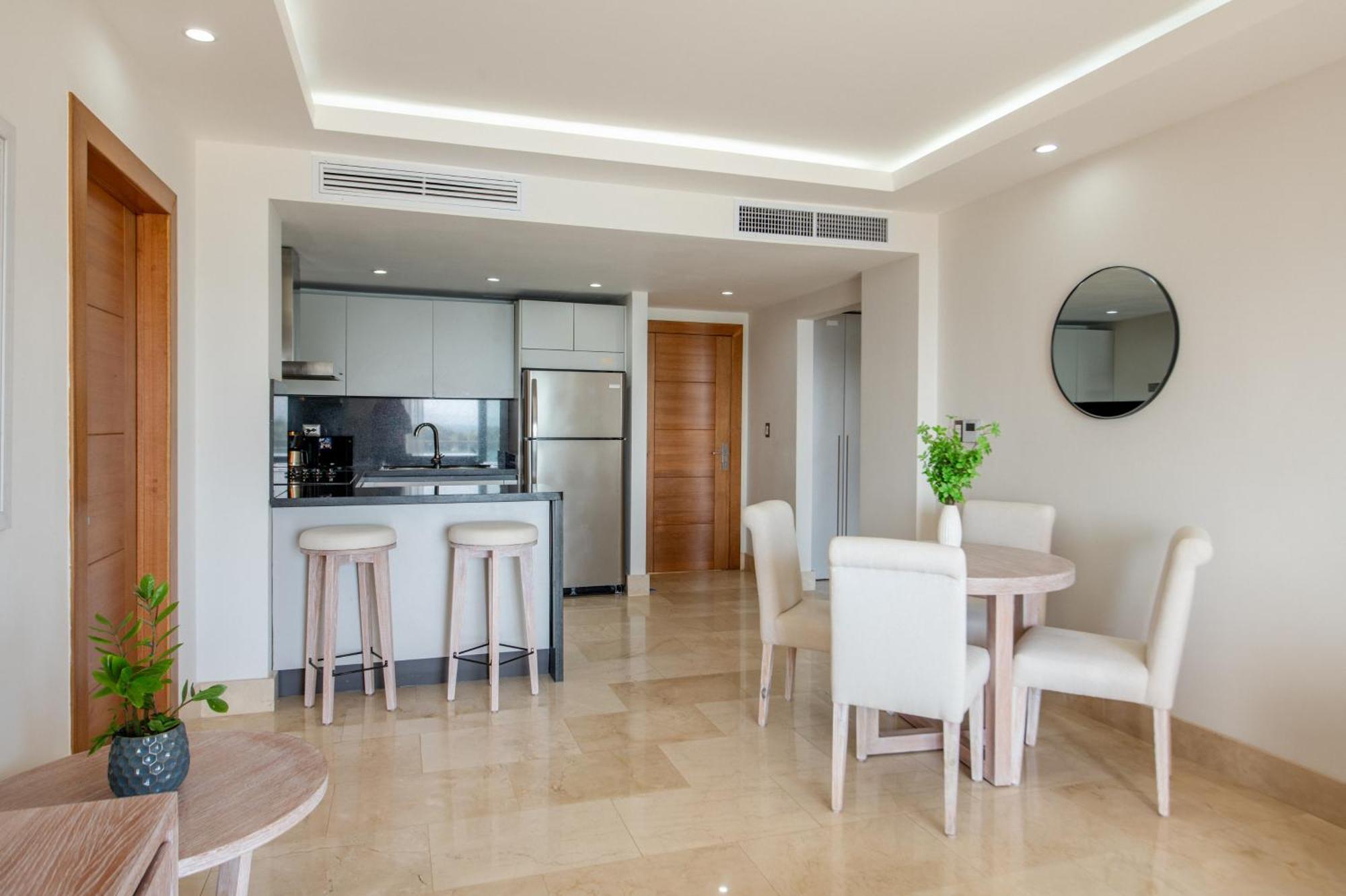 Deluxe Two-Bedroom Apartment