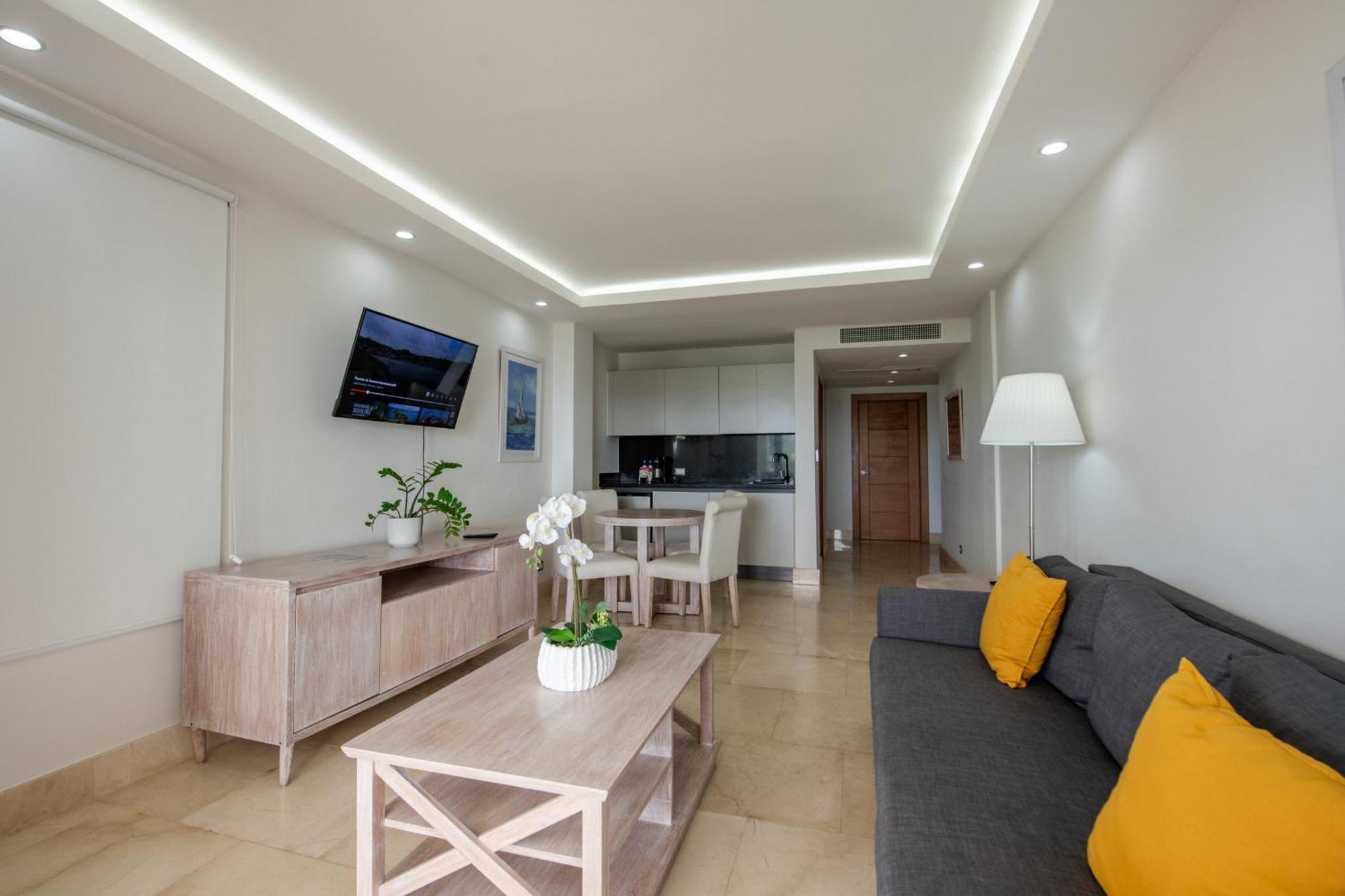 Deluxe Suite Sea View