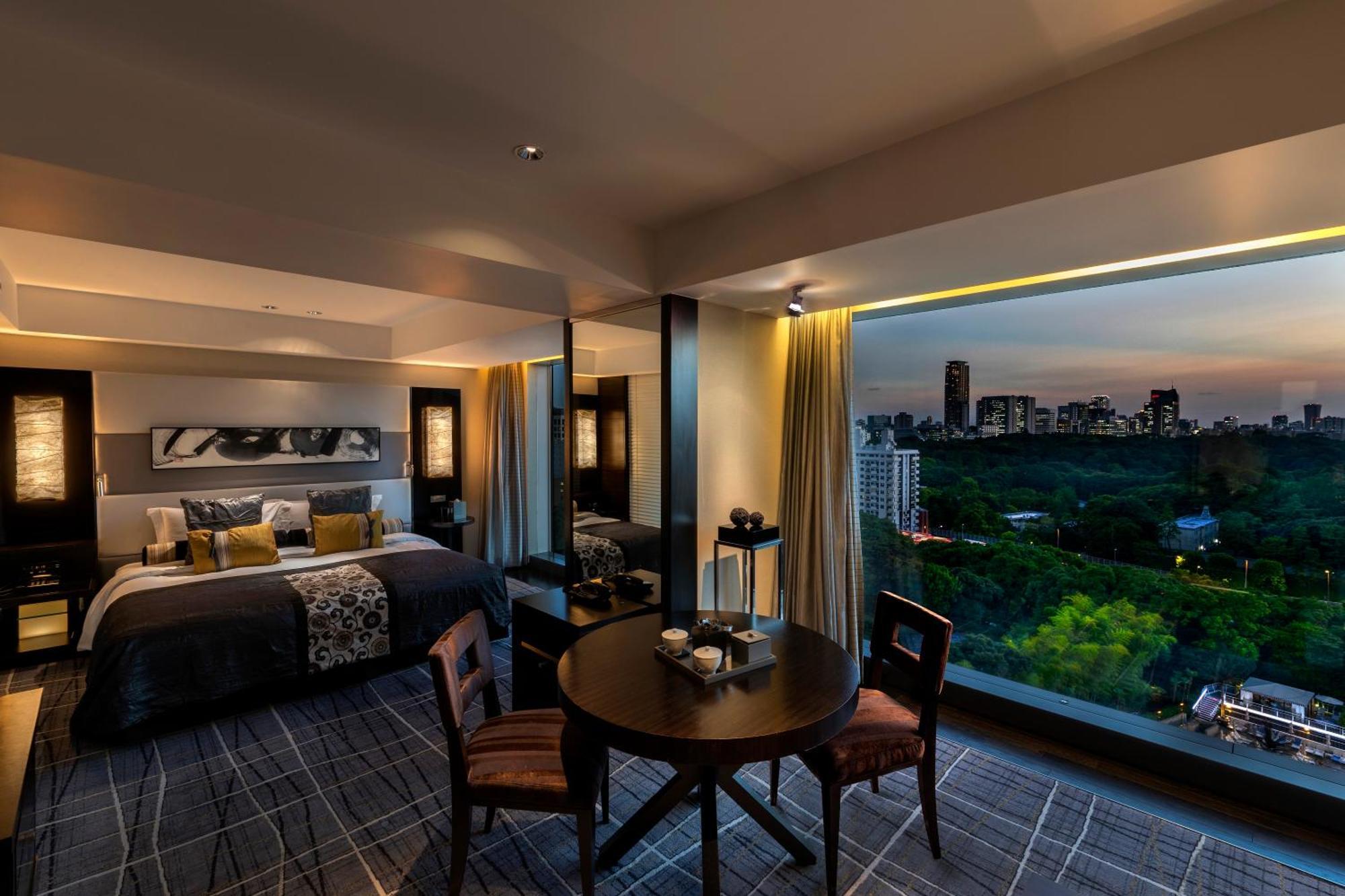 EXECUTIVE HOUSE ZEN Premium Deluxe Room Club Lounge Access Non-Smoking 50sqm