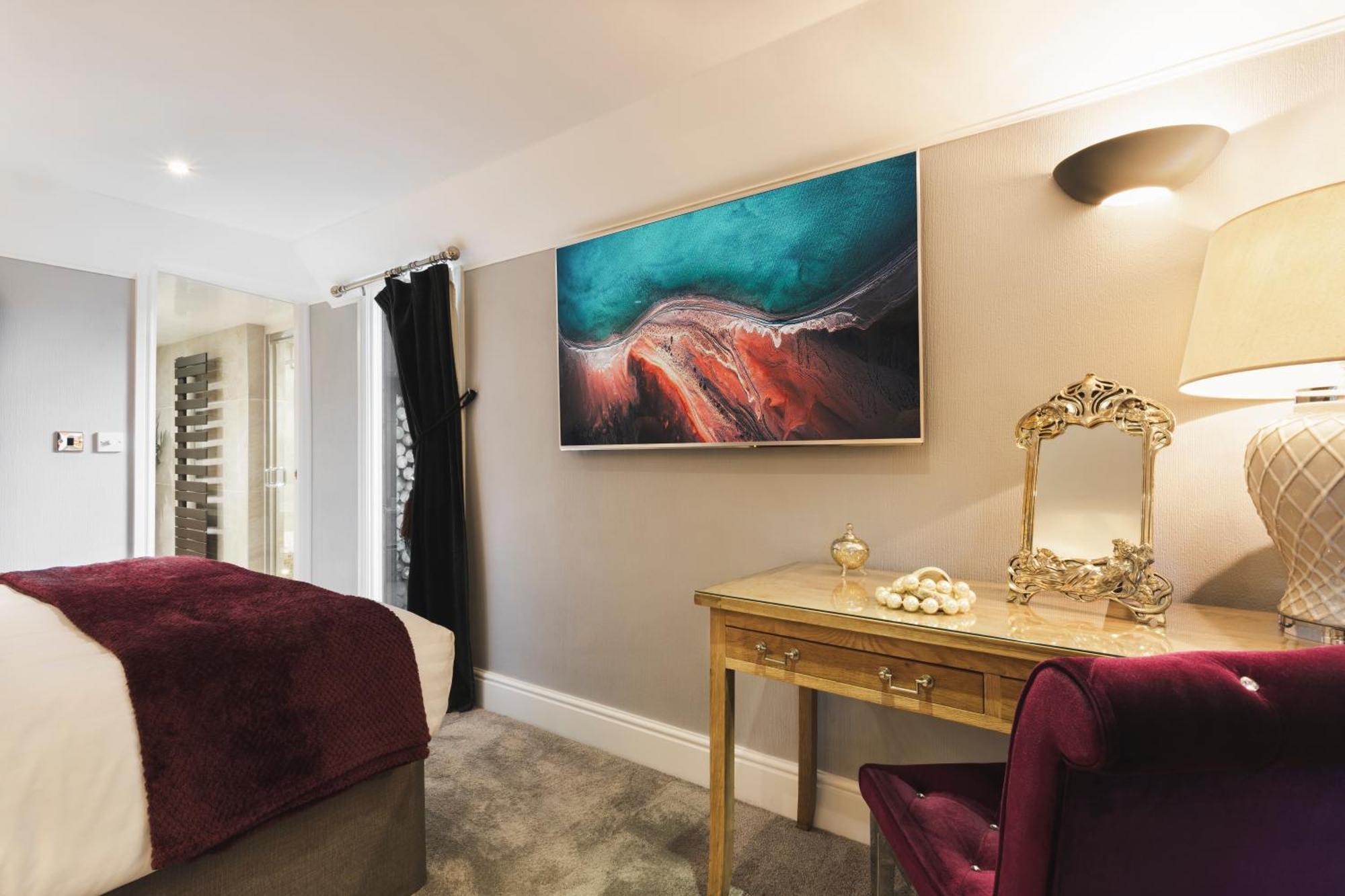 Deluxe Suite with Spa Bath,1586102899:JPEG