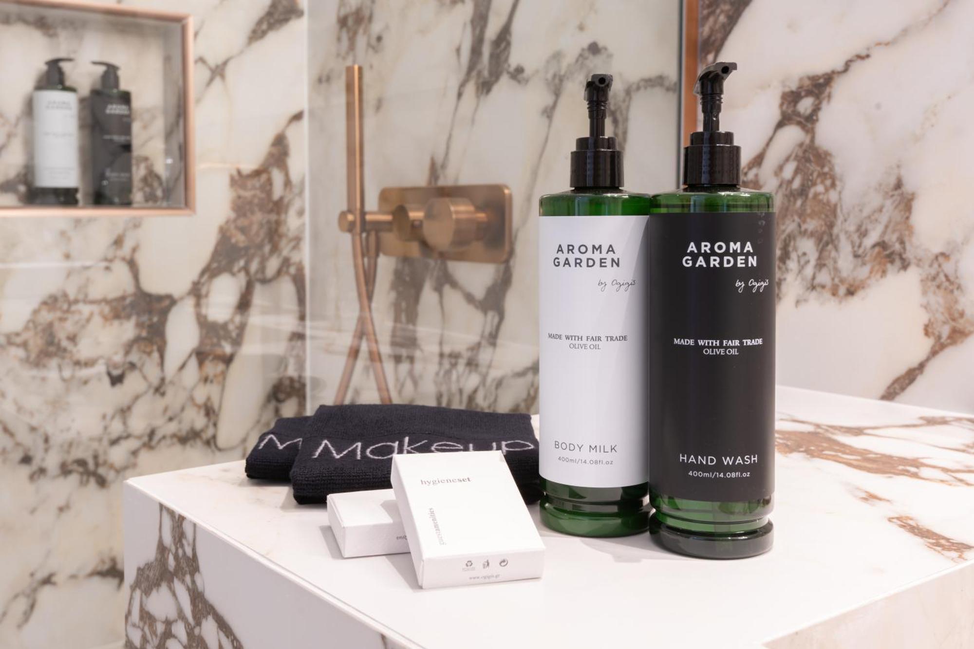 Double Room,1586111106:JPEG