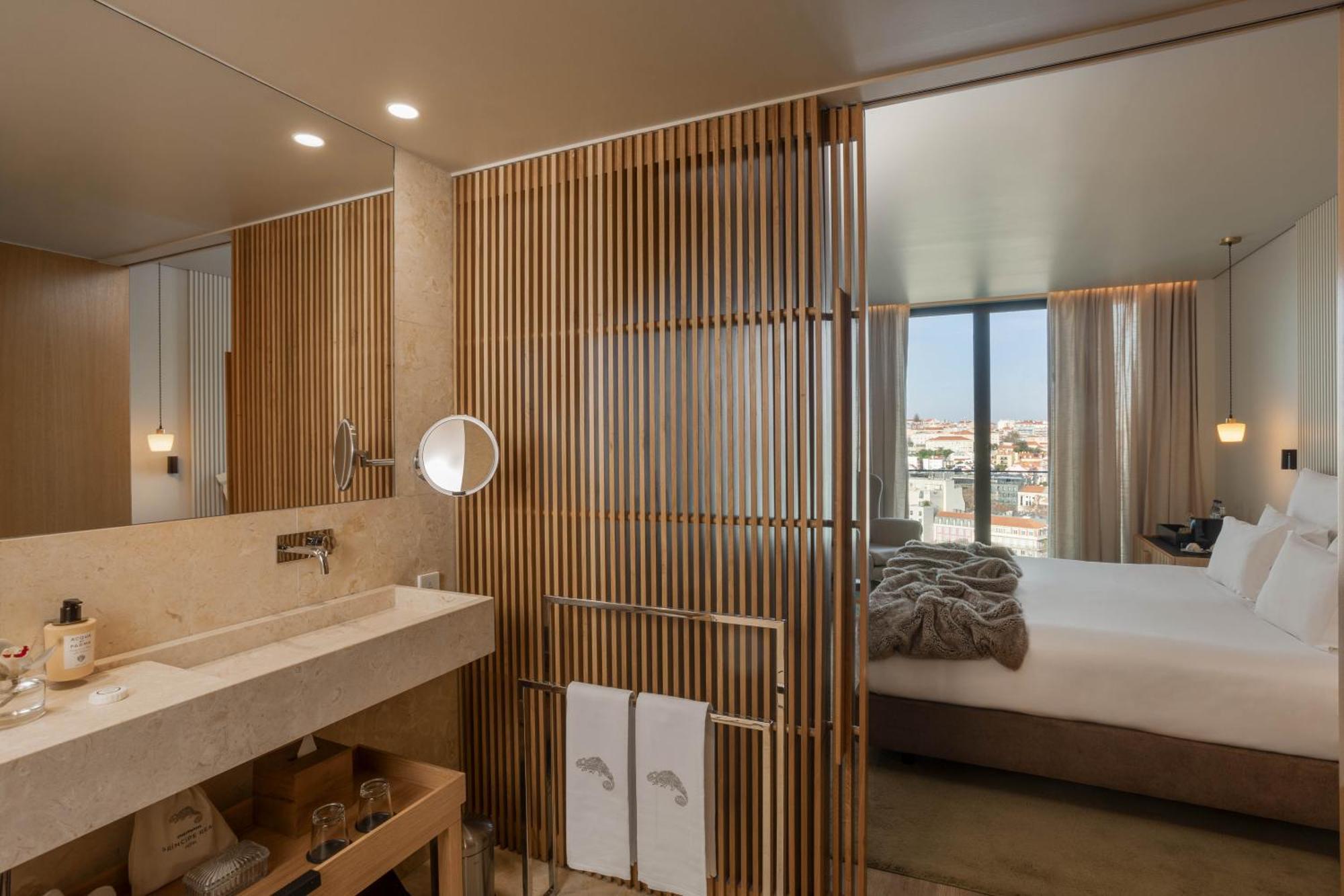 Superior Double or Twin Room City View