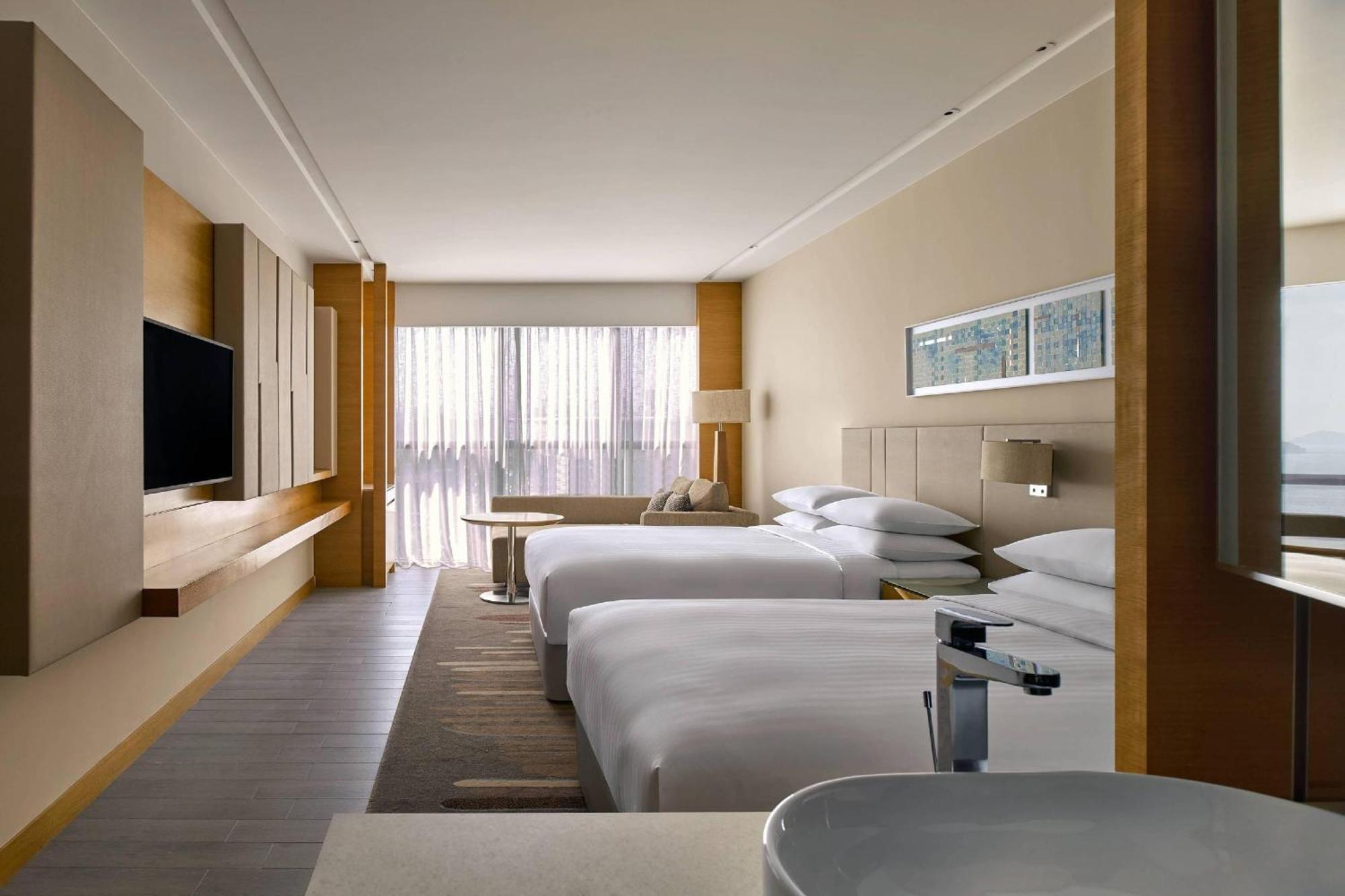 Deluxe Twin Room City View