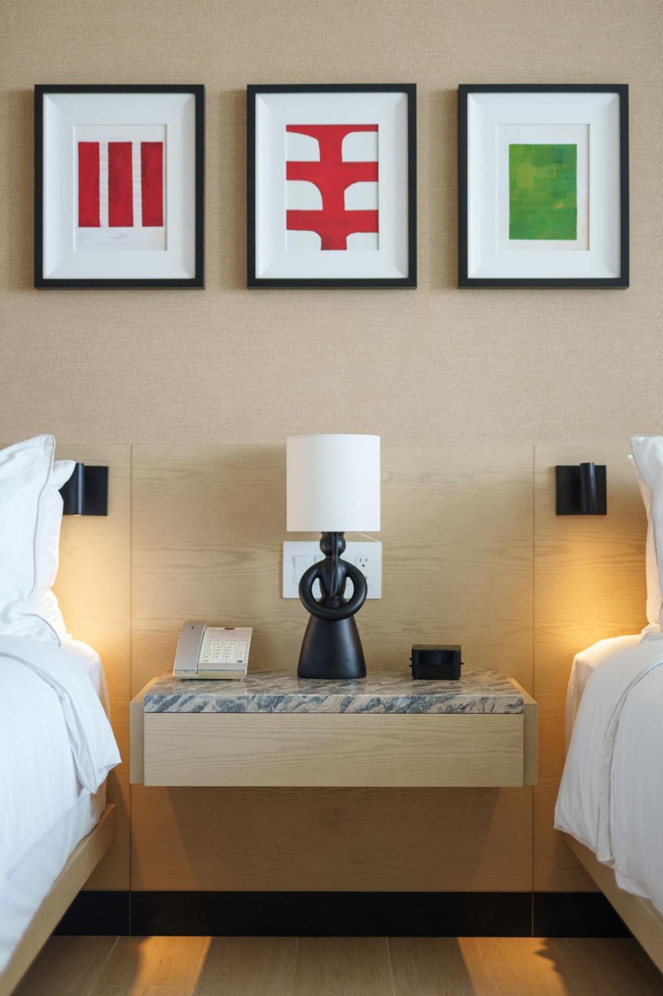 Deluxe Queen Room Resort View