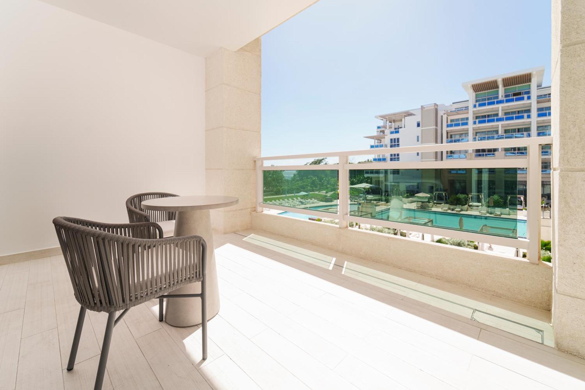 Deluxe King Room Resort View