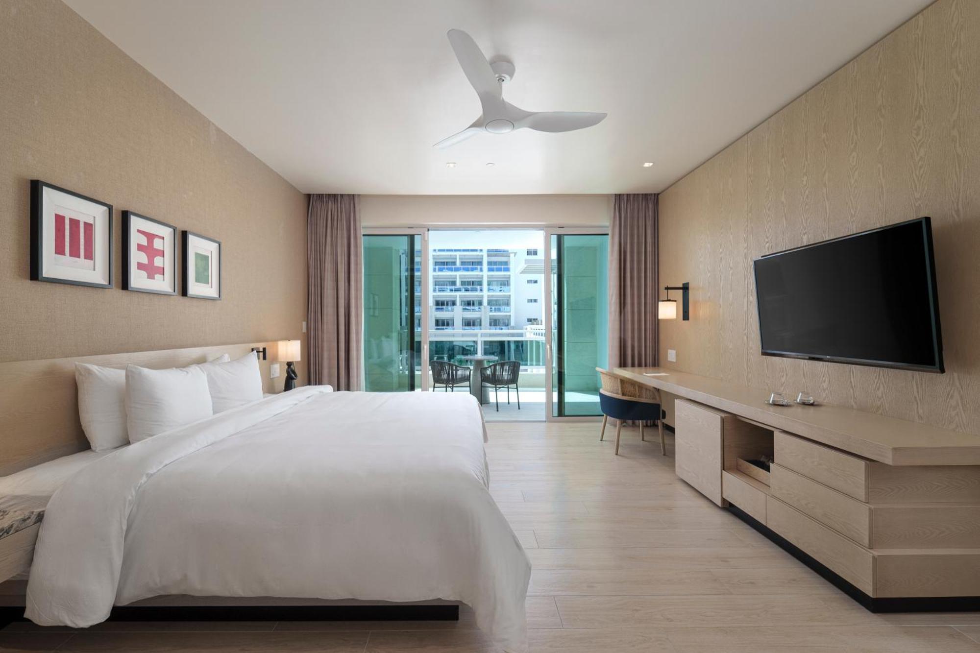 King Room Resort View Accessible