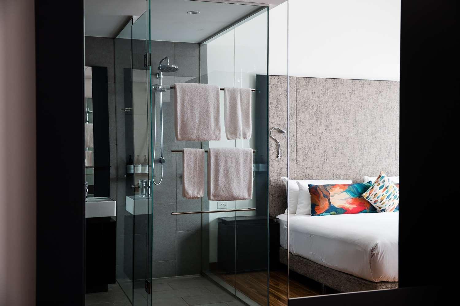 King Room Connell