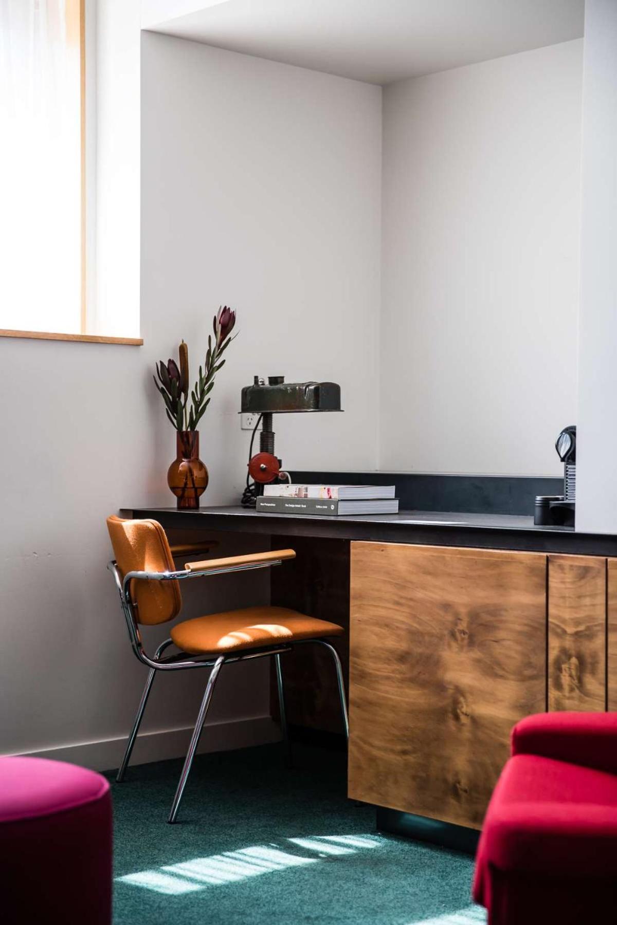 One-Bedroom Loft Suite Chippendale