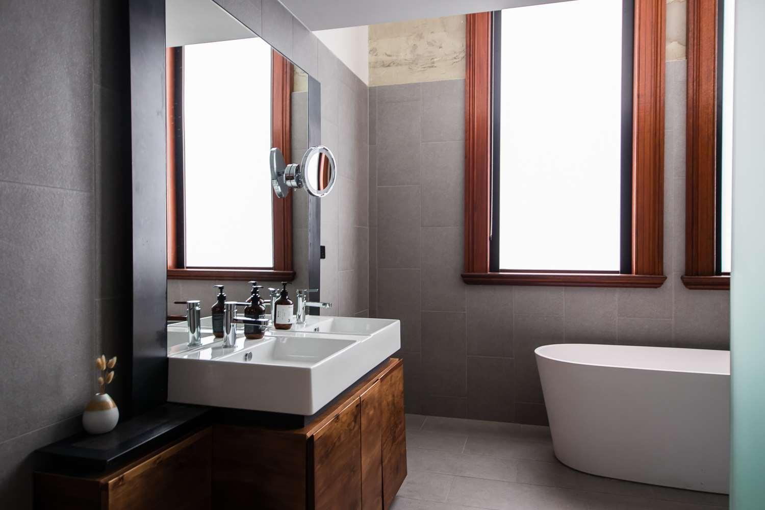 Clare Suite