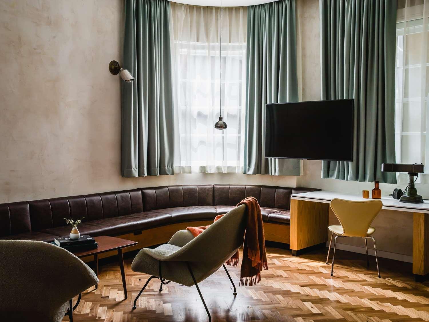 Clare Suite