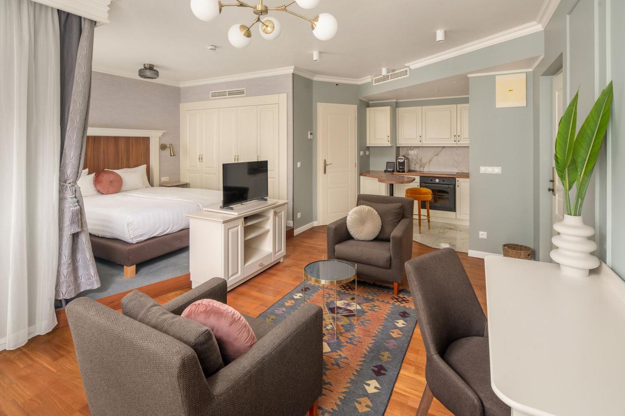 Junior Suite