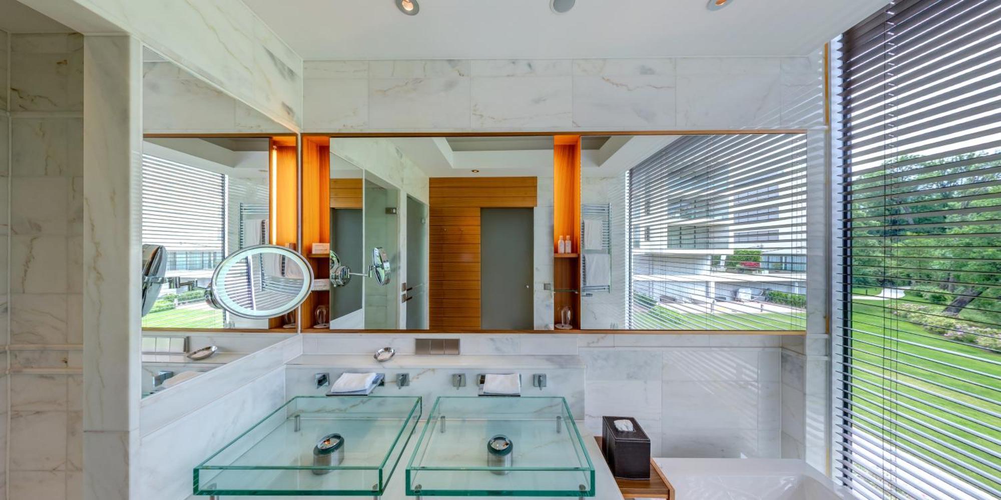 Junior Suite Superior with Balcony