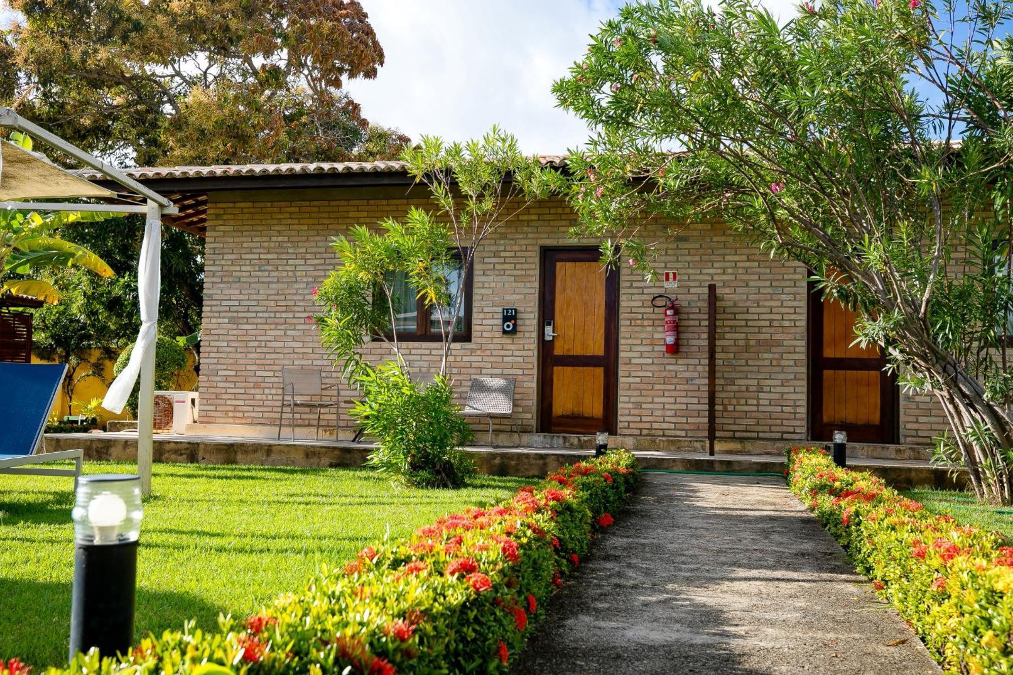 Bungalow Garden View