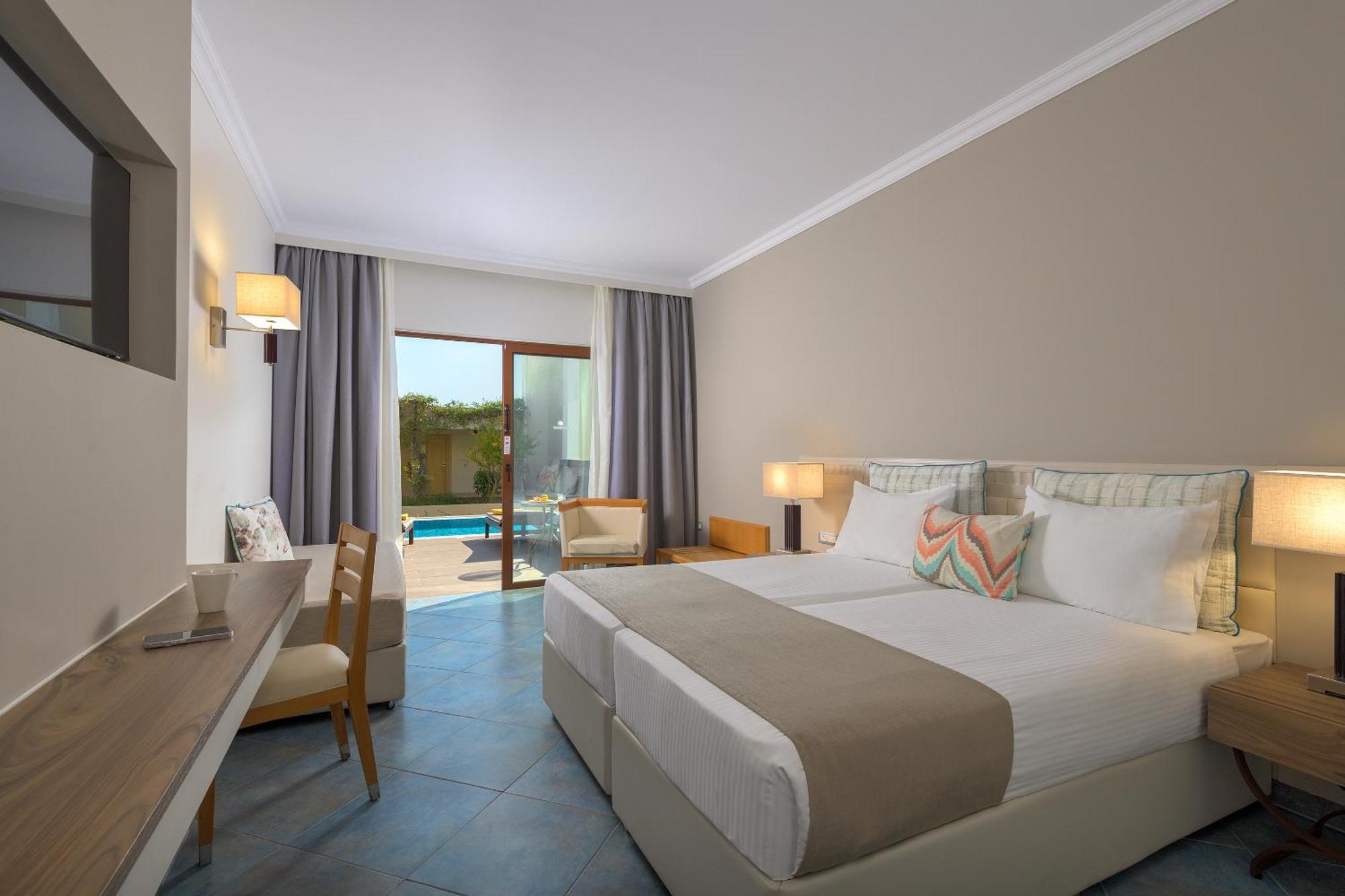 Superior Double Room Sharing Pool & Garden View