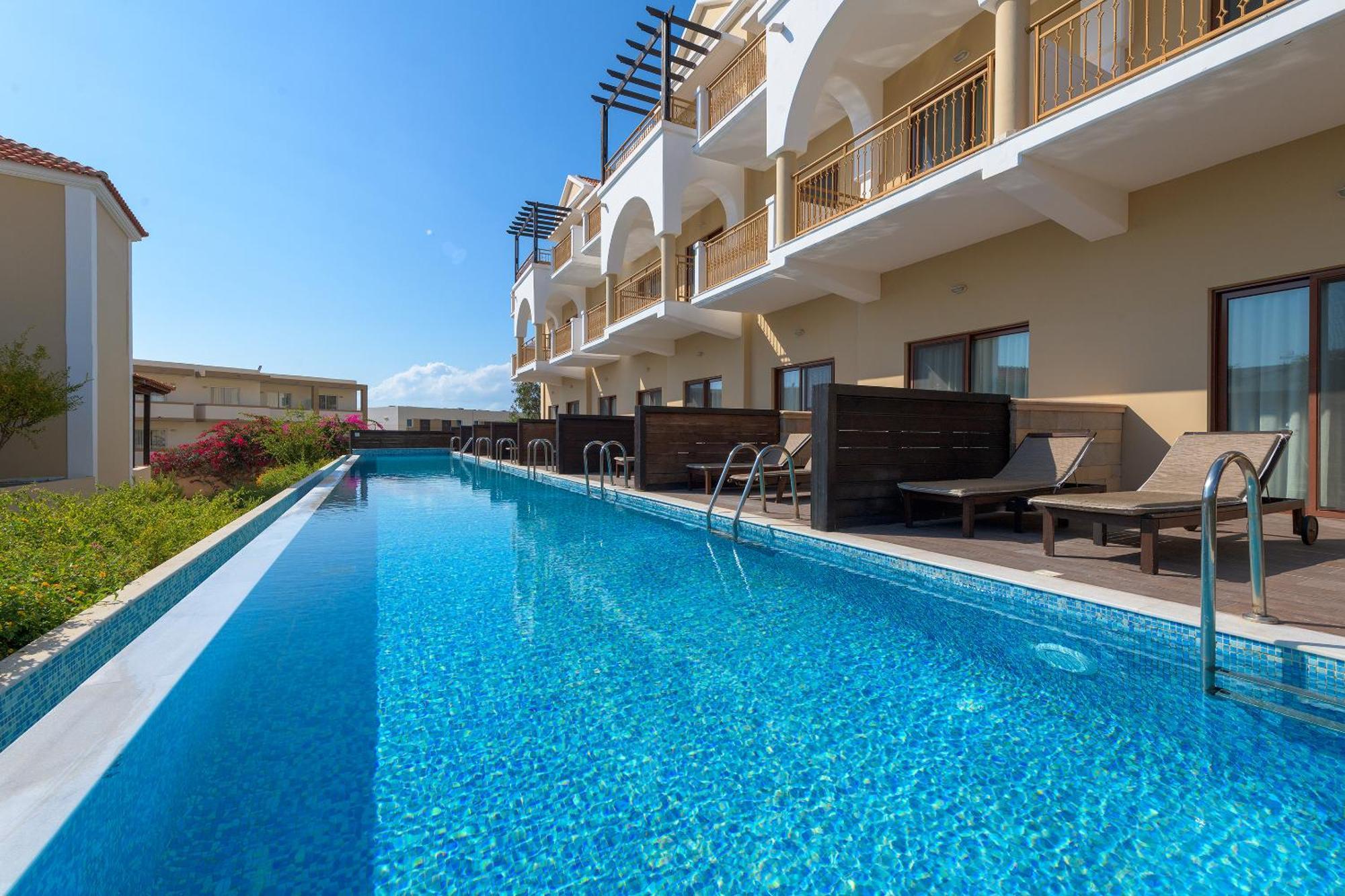 Superior Double Room Sharing Pool & Garden View