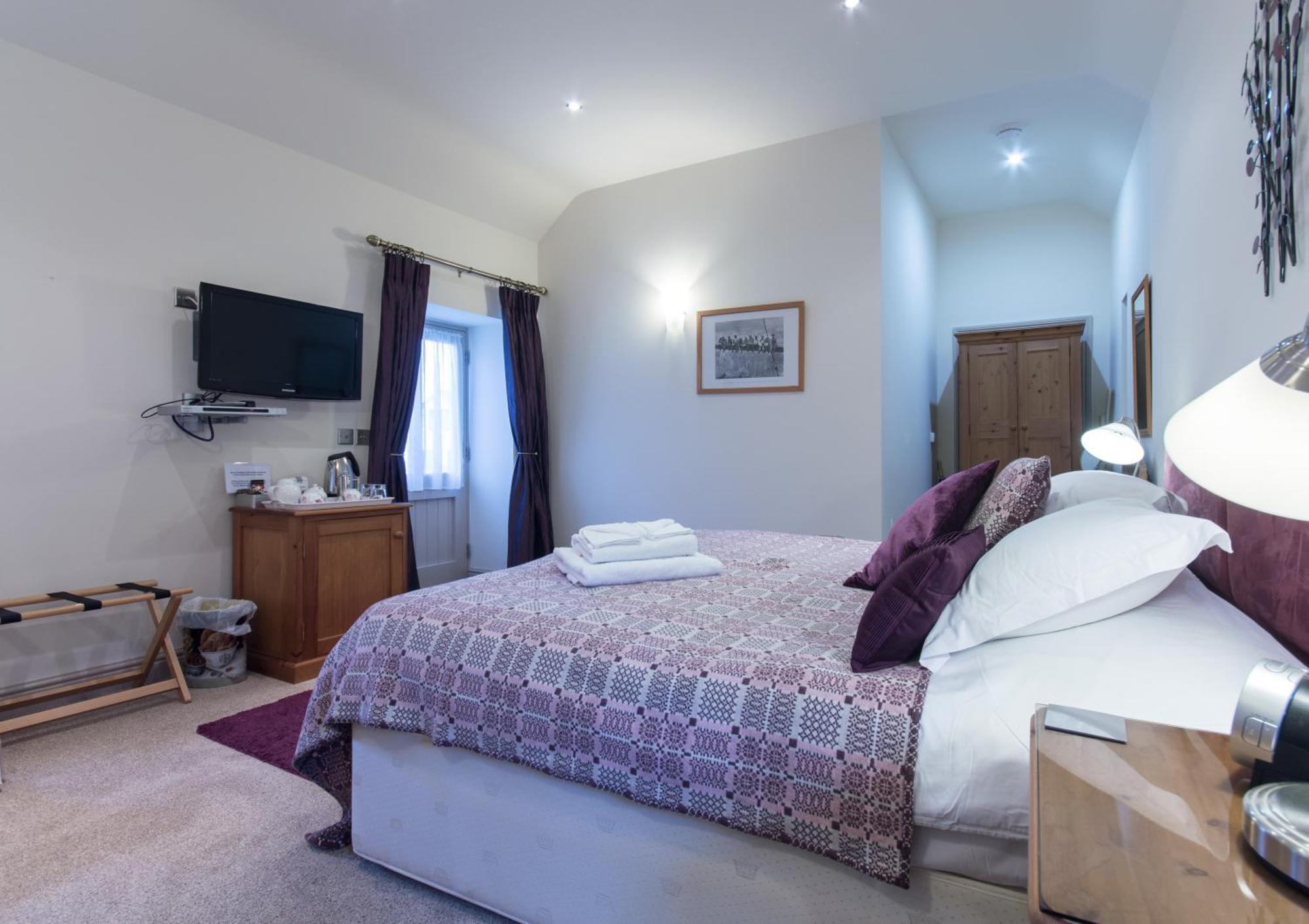 Classic Double or Twin Room