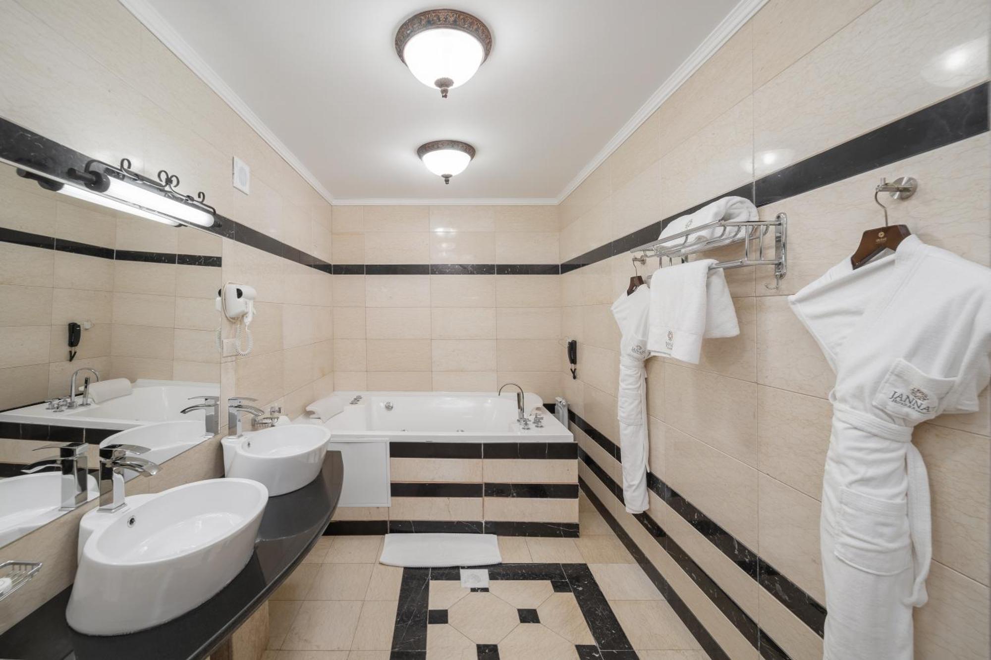 Presidential Suite