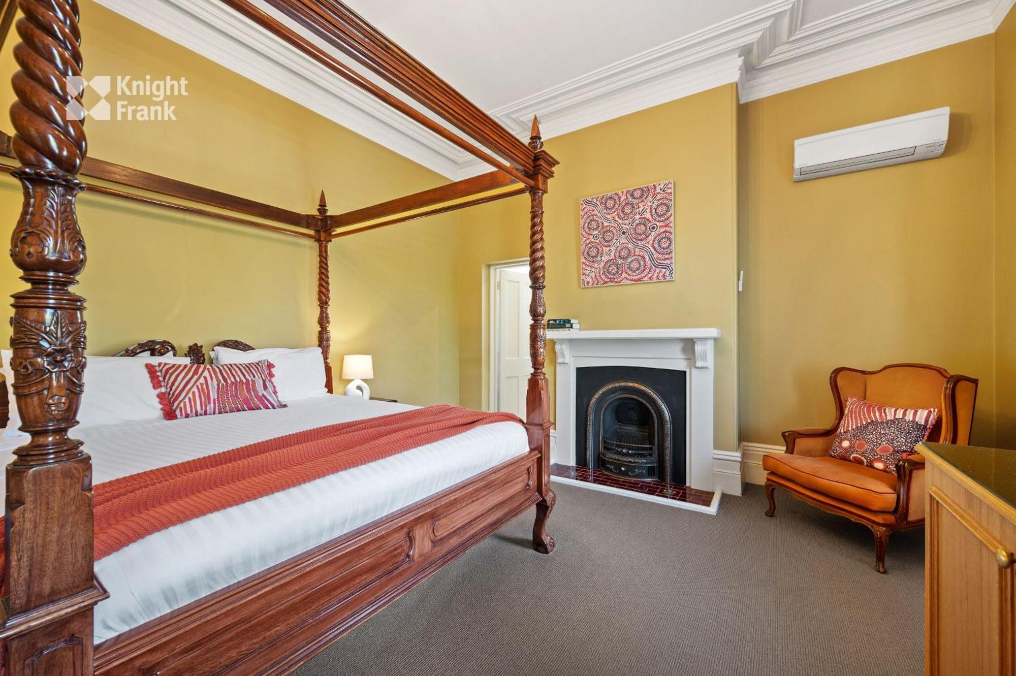 King Suite 1