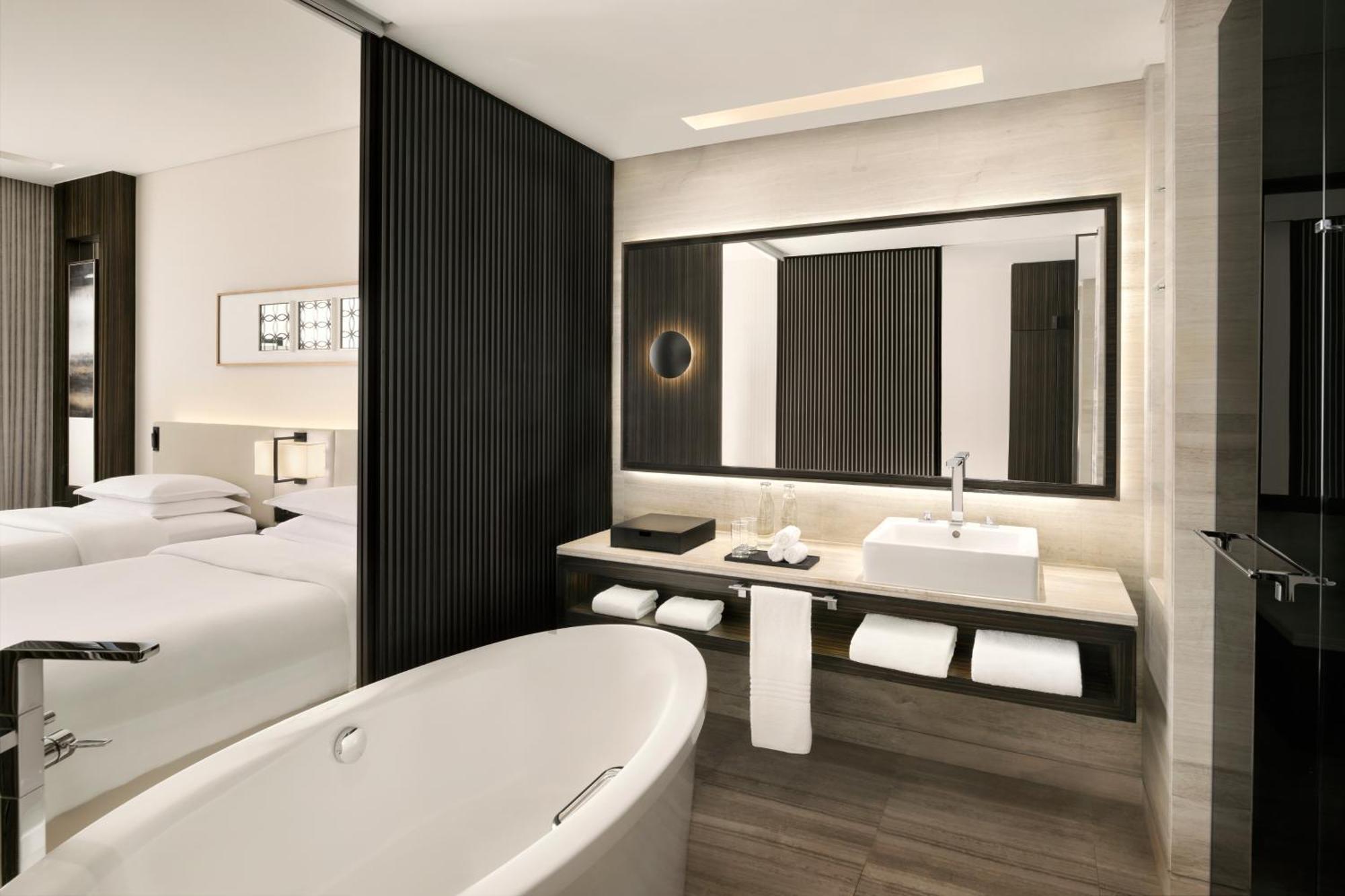Deluxe Room Guest room Twin or Single Beds