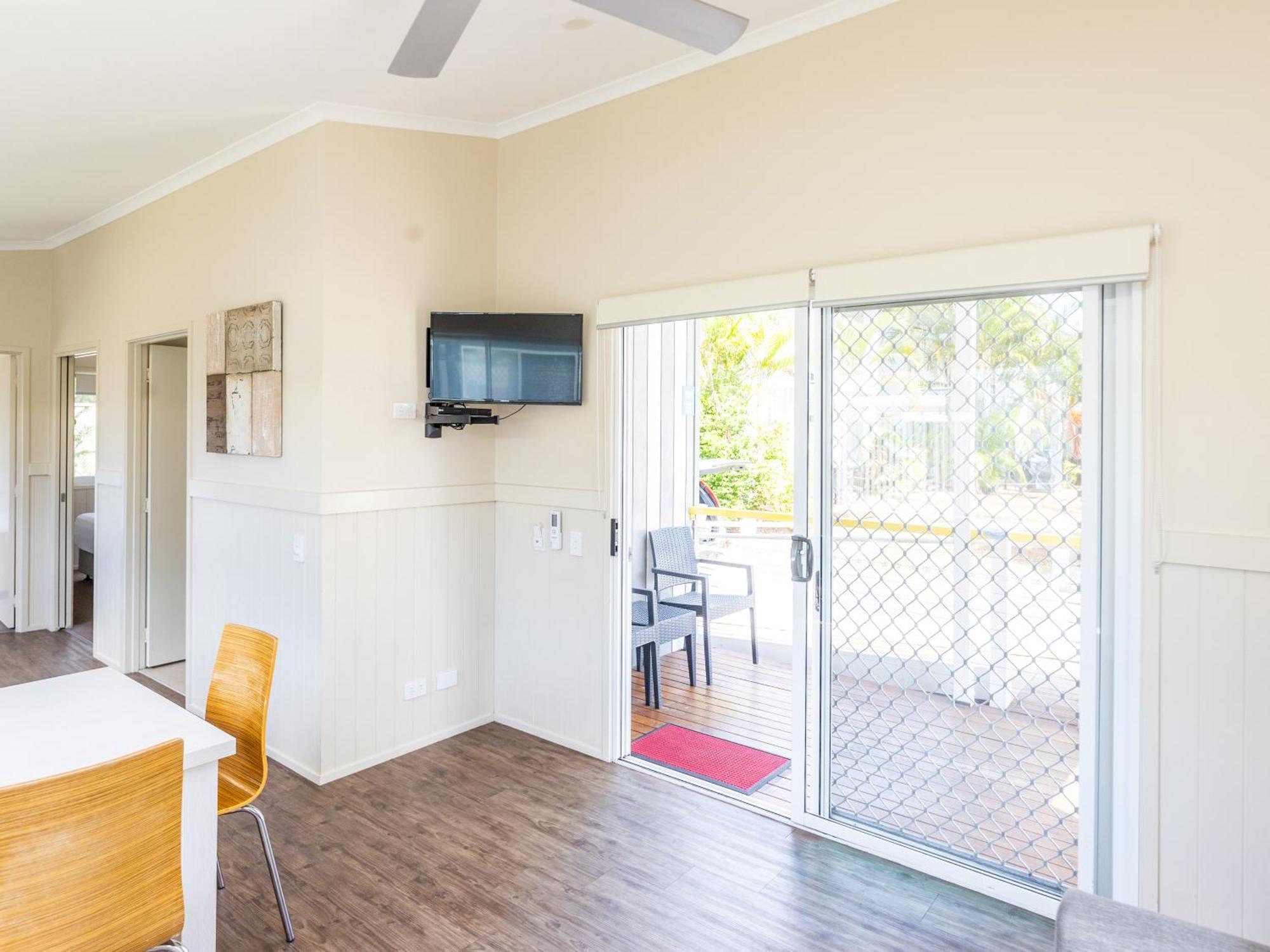Courtside Family Cabin Accessible