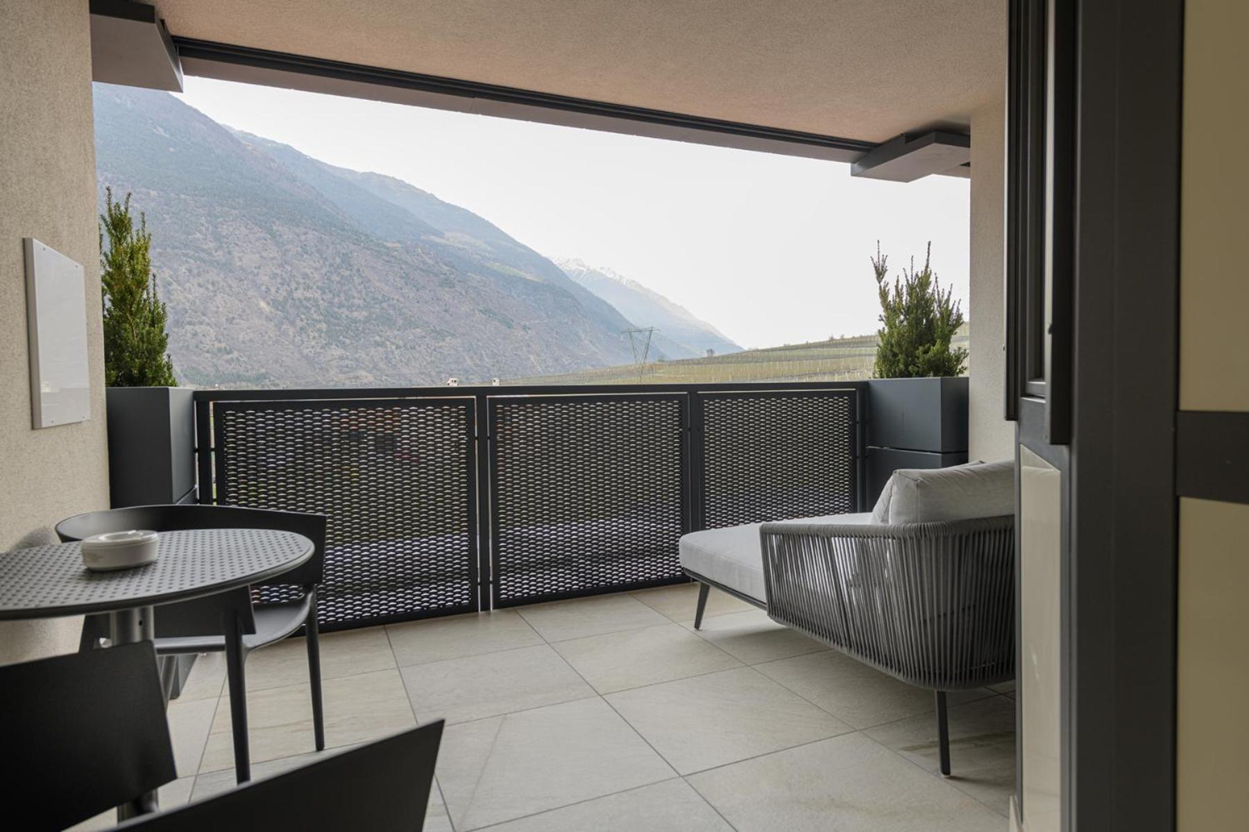 Double Room with Balcony,1588400491:JPEG