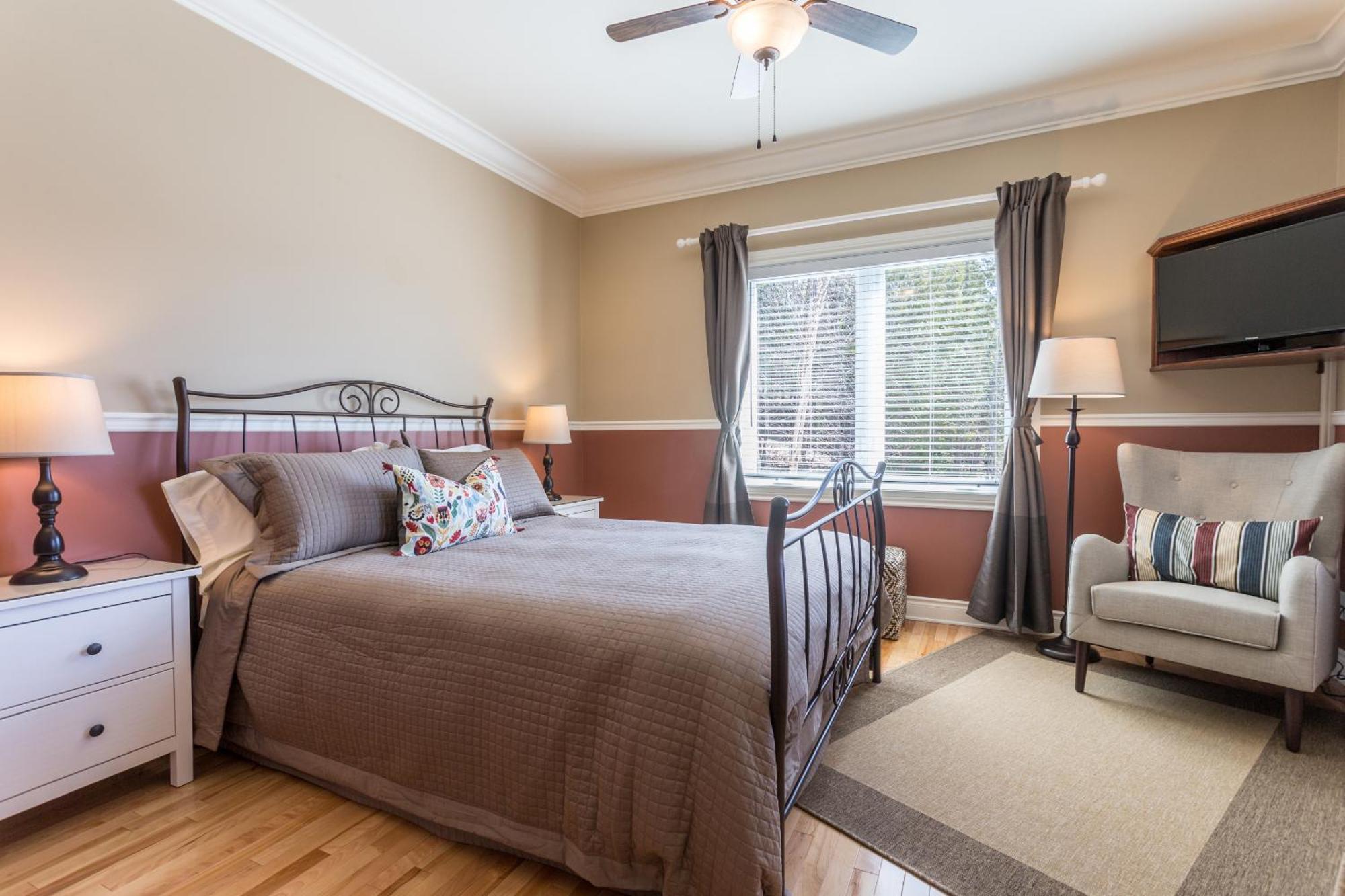 King Room Lake View