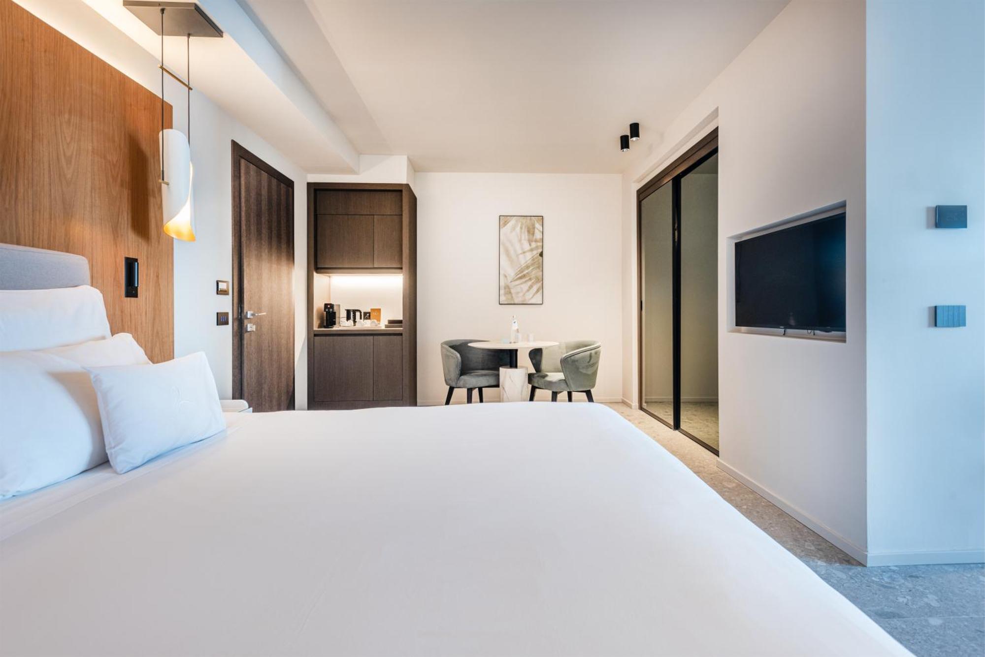 Junior Suite Lake View