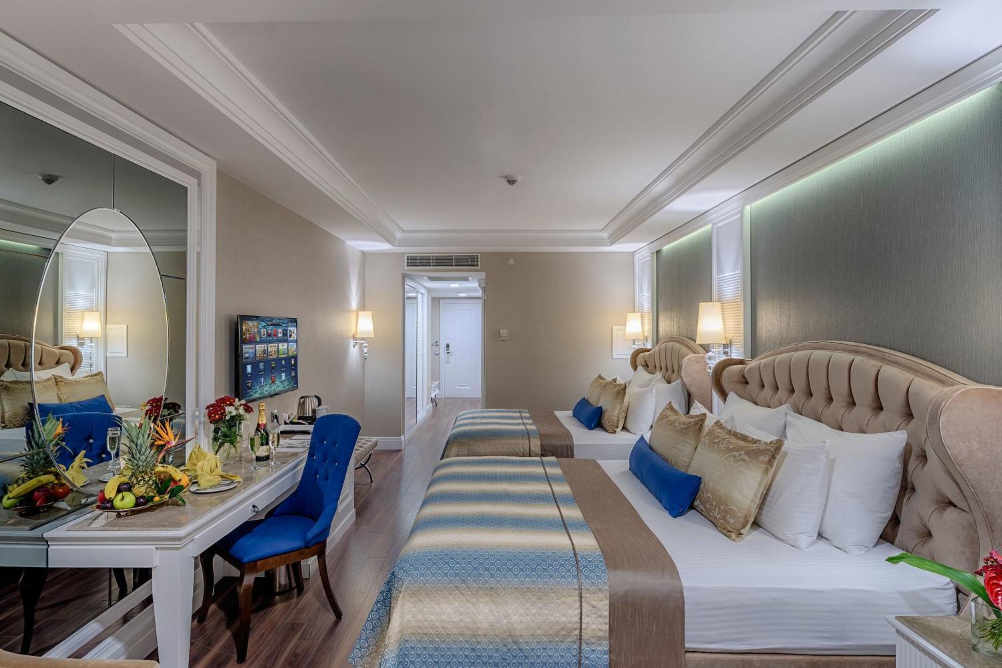 Deluxe Quadruple Room