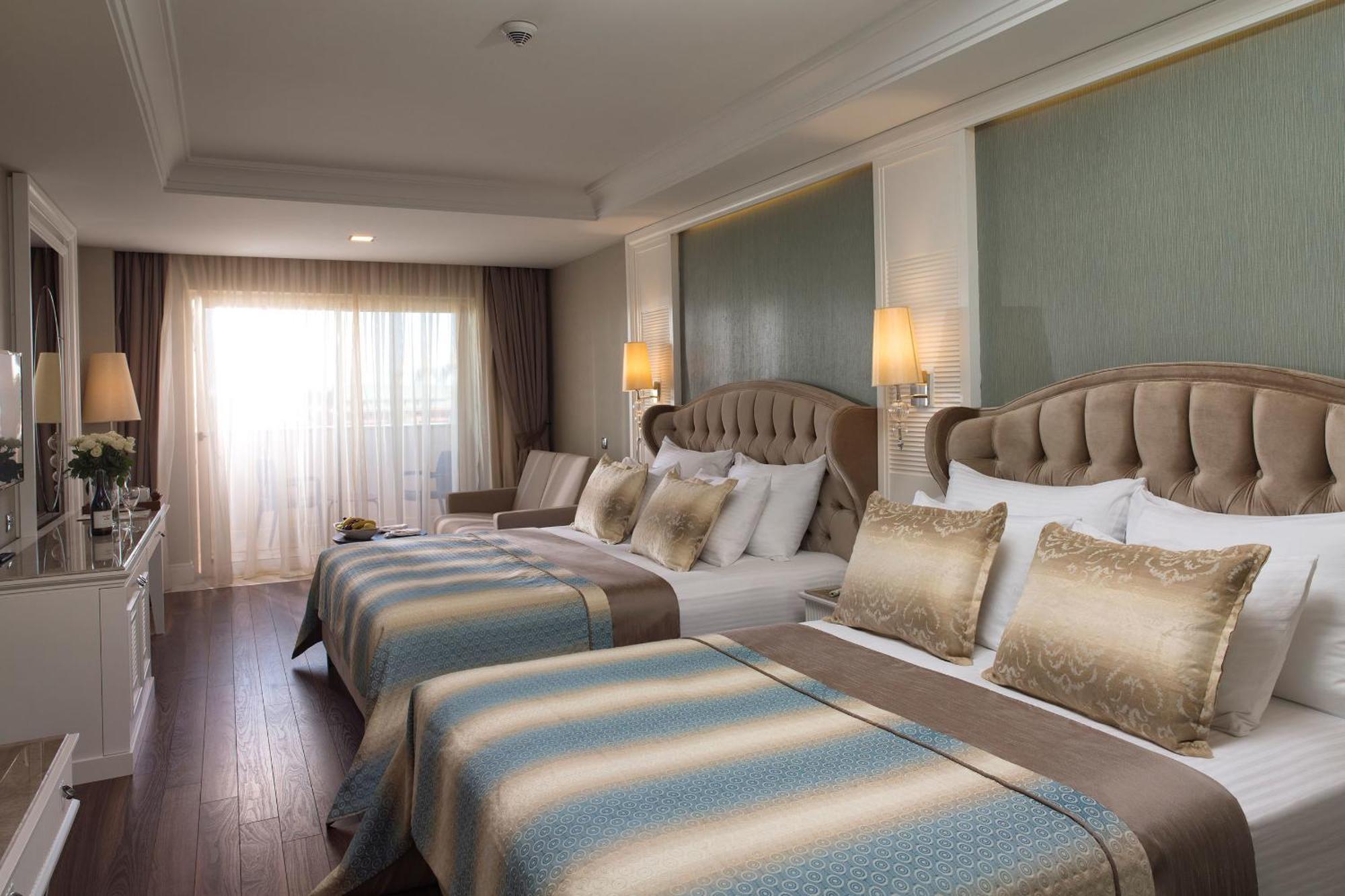 Deluxe Quadruple Room