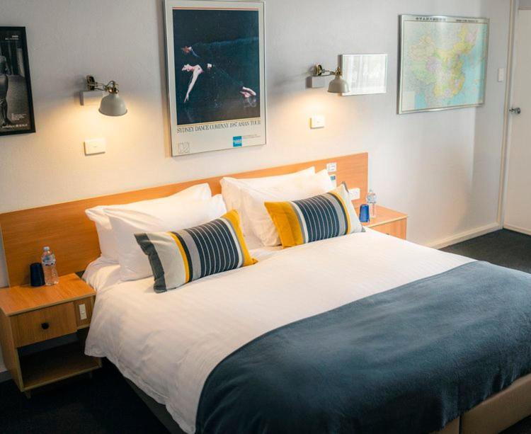 Signature Deluxe King Terrace Room
