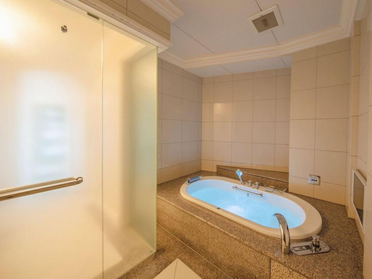 Moderate Twin Room Executive Floor