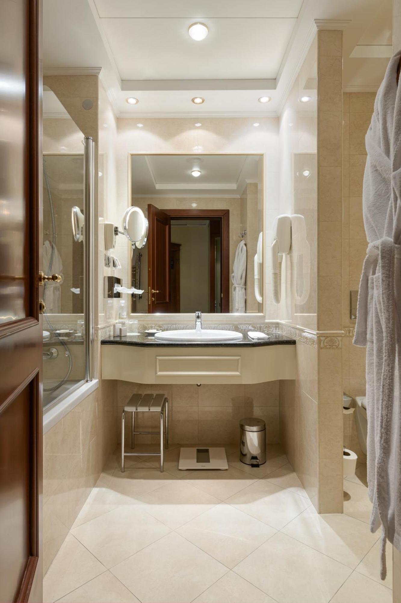 Premier King Room