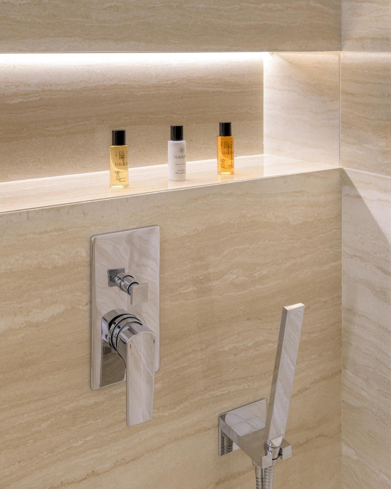 Deluxe Double or Twin Room Inland View