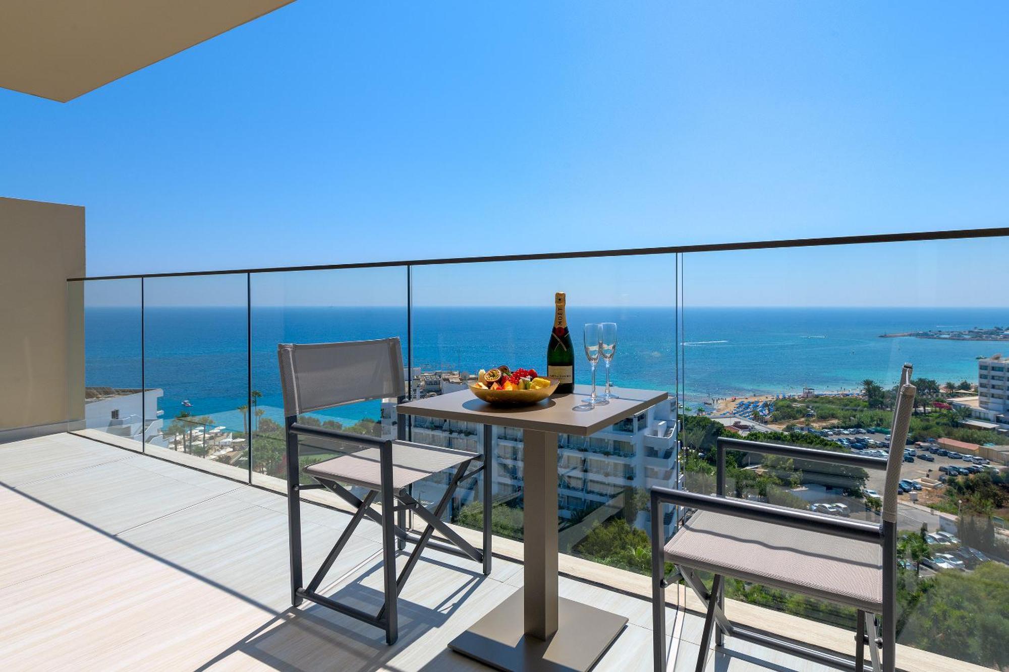 Penthouse Suite Sea View